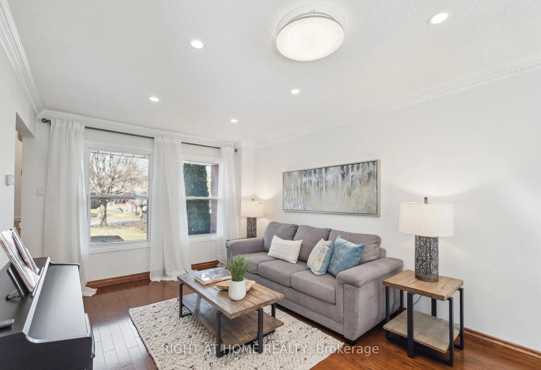 5 Keremeos Crescent