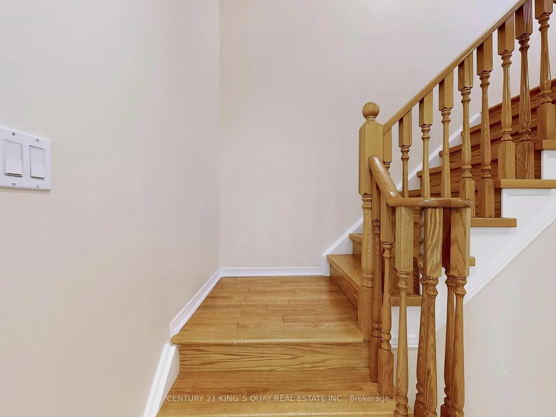 71 Rembrandt Drive