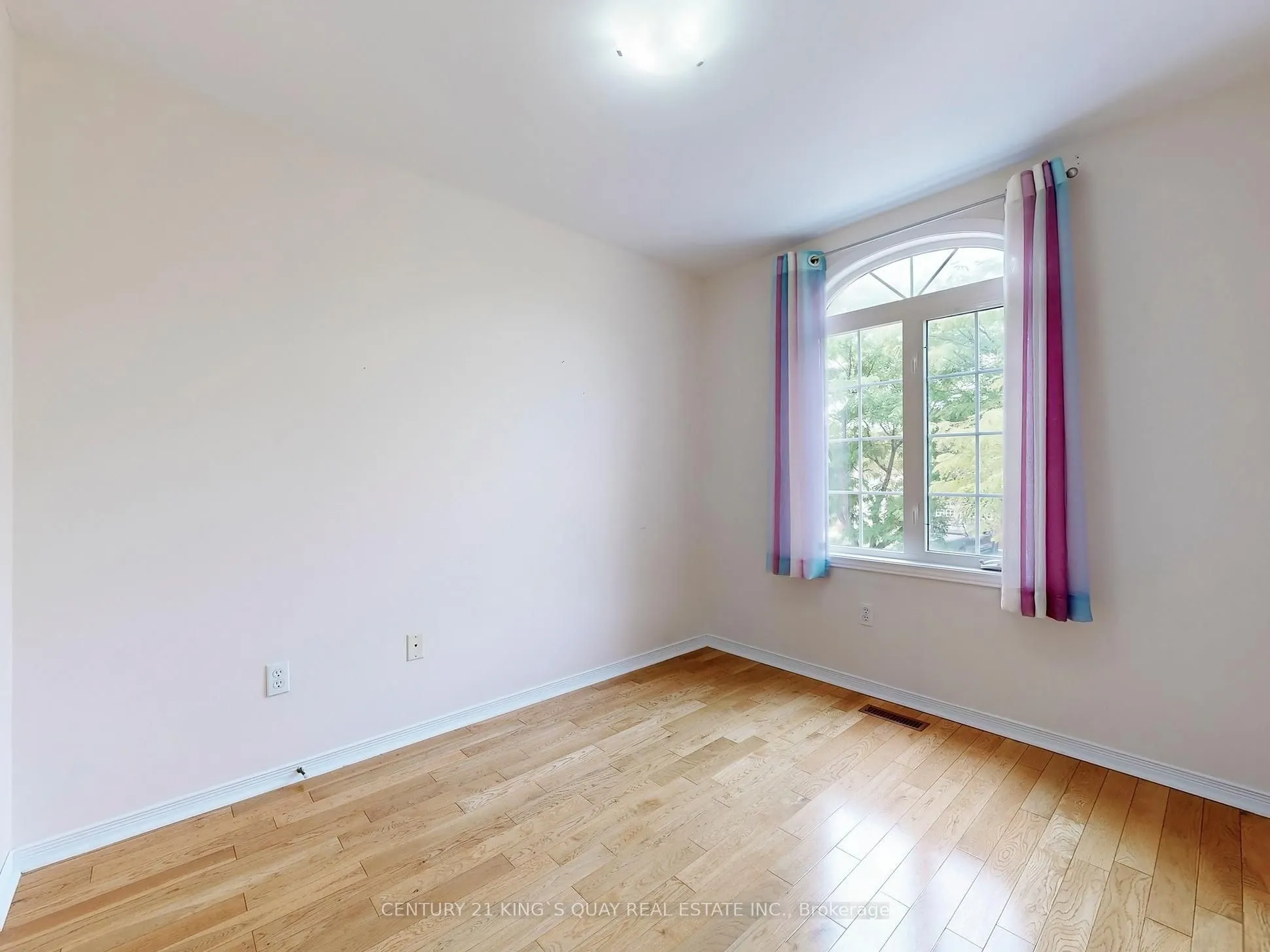71 Rembrandt Drive