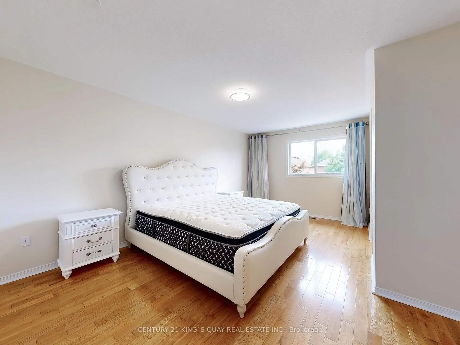 71 Rembrandt Drive