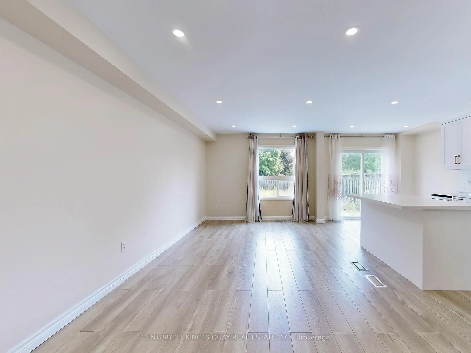 71 Rembrandt Drive