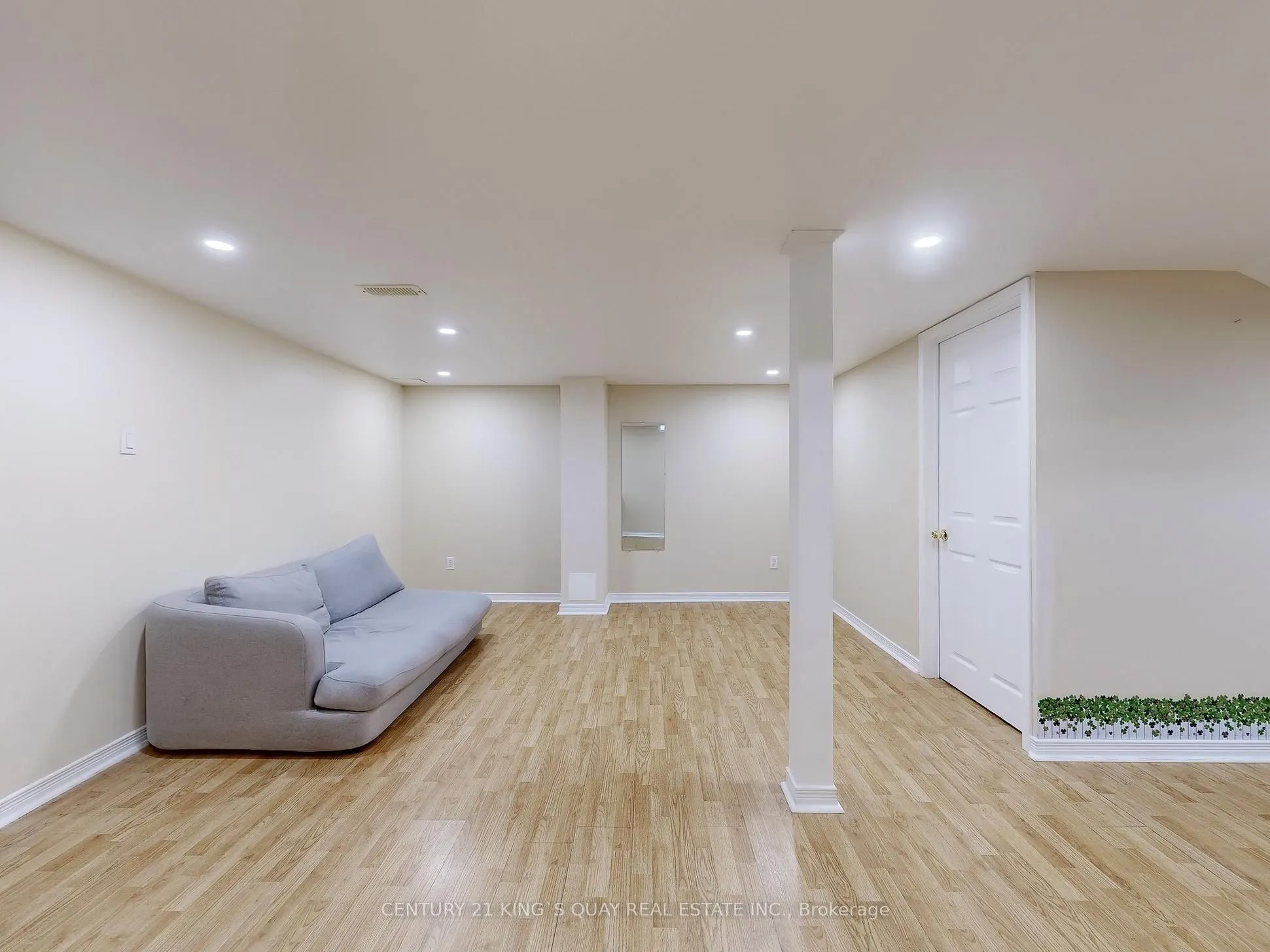71 Rembrandt Drive
