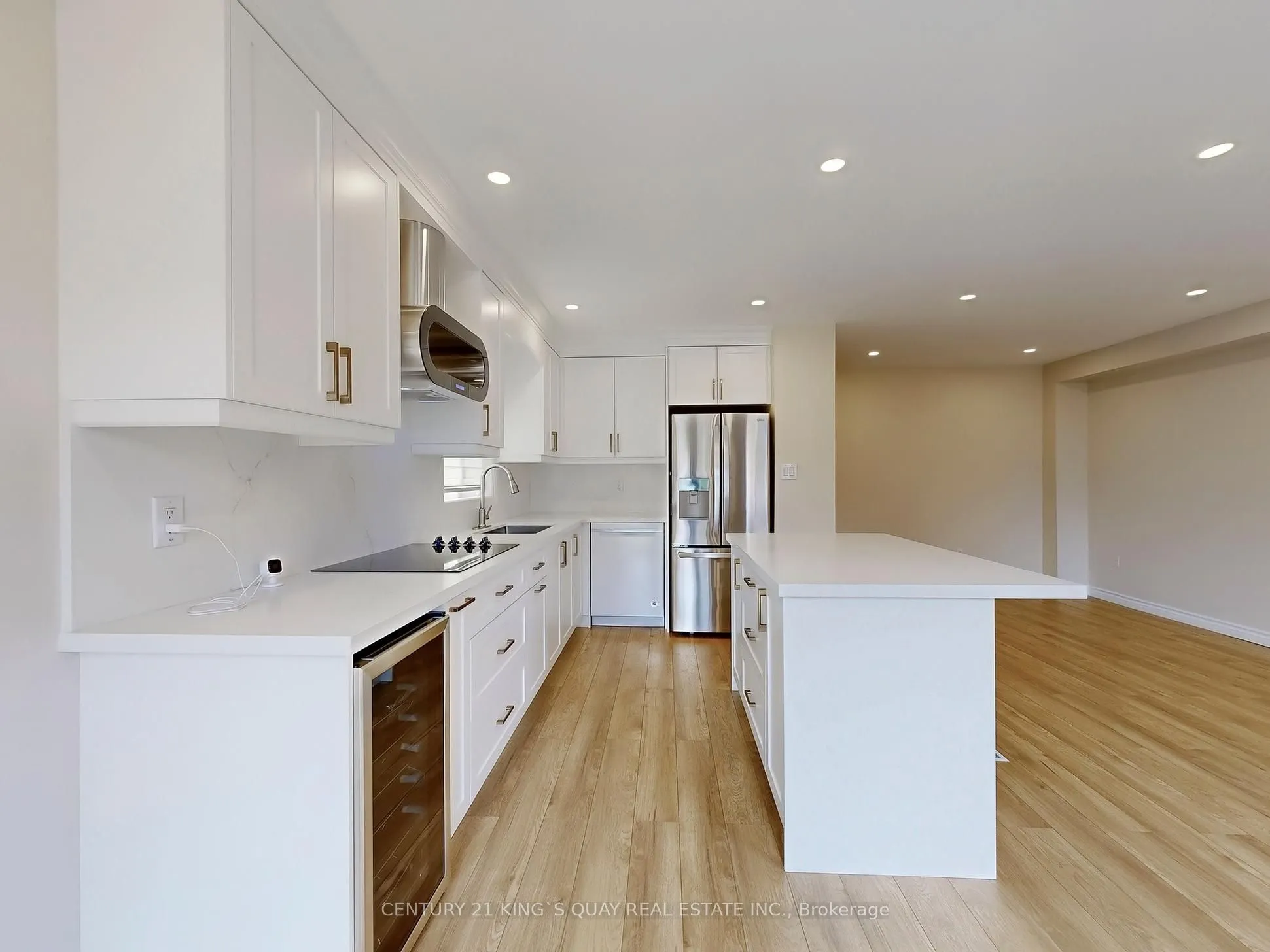 71 Rembrandt Drive