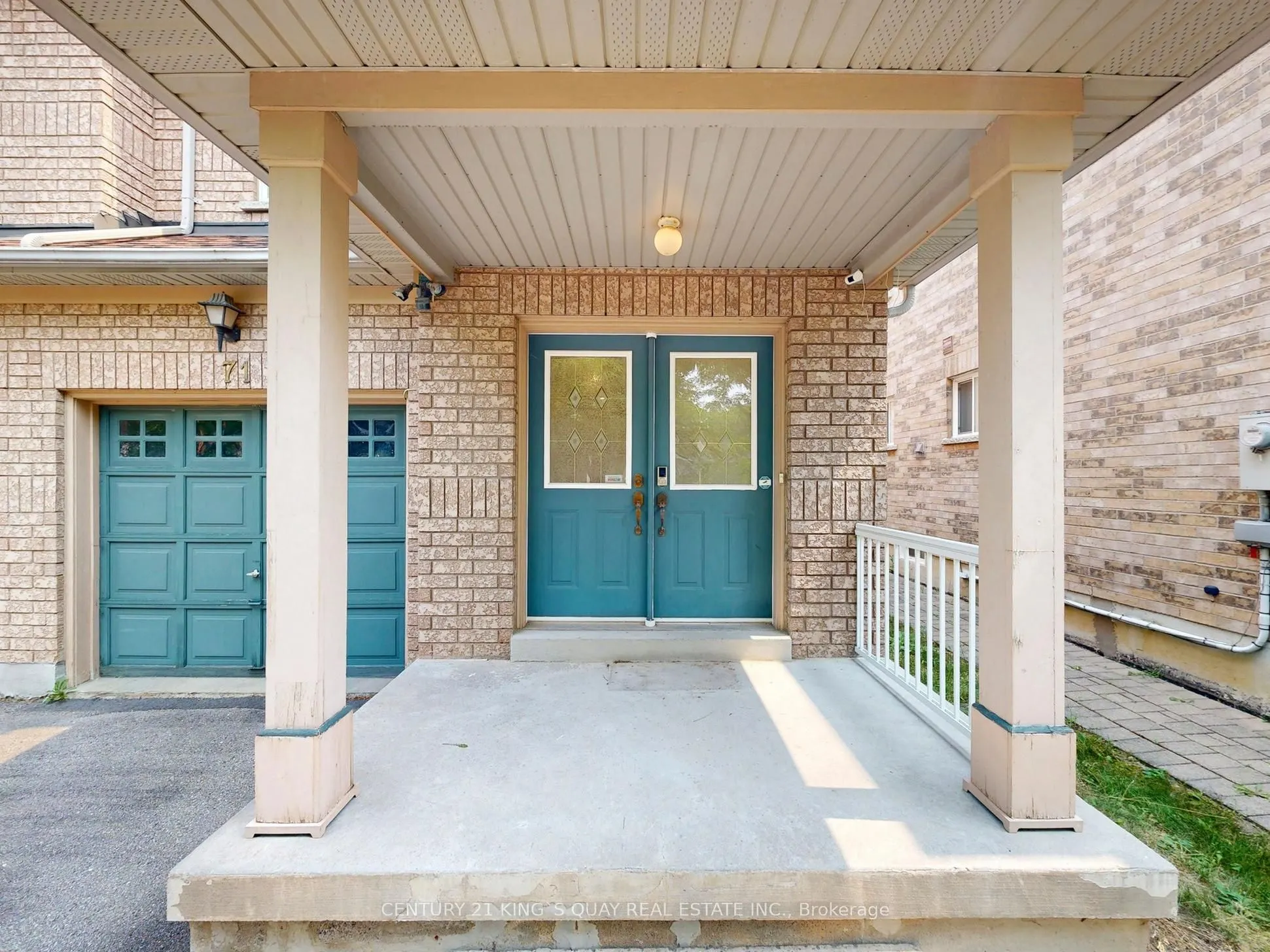 71 Rembrandt Drive