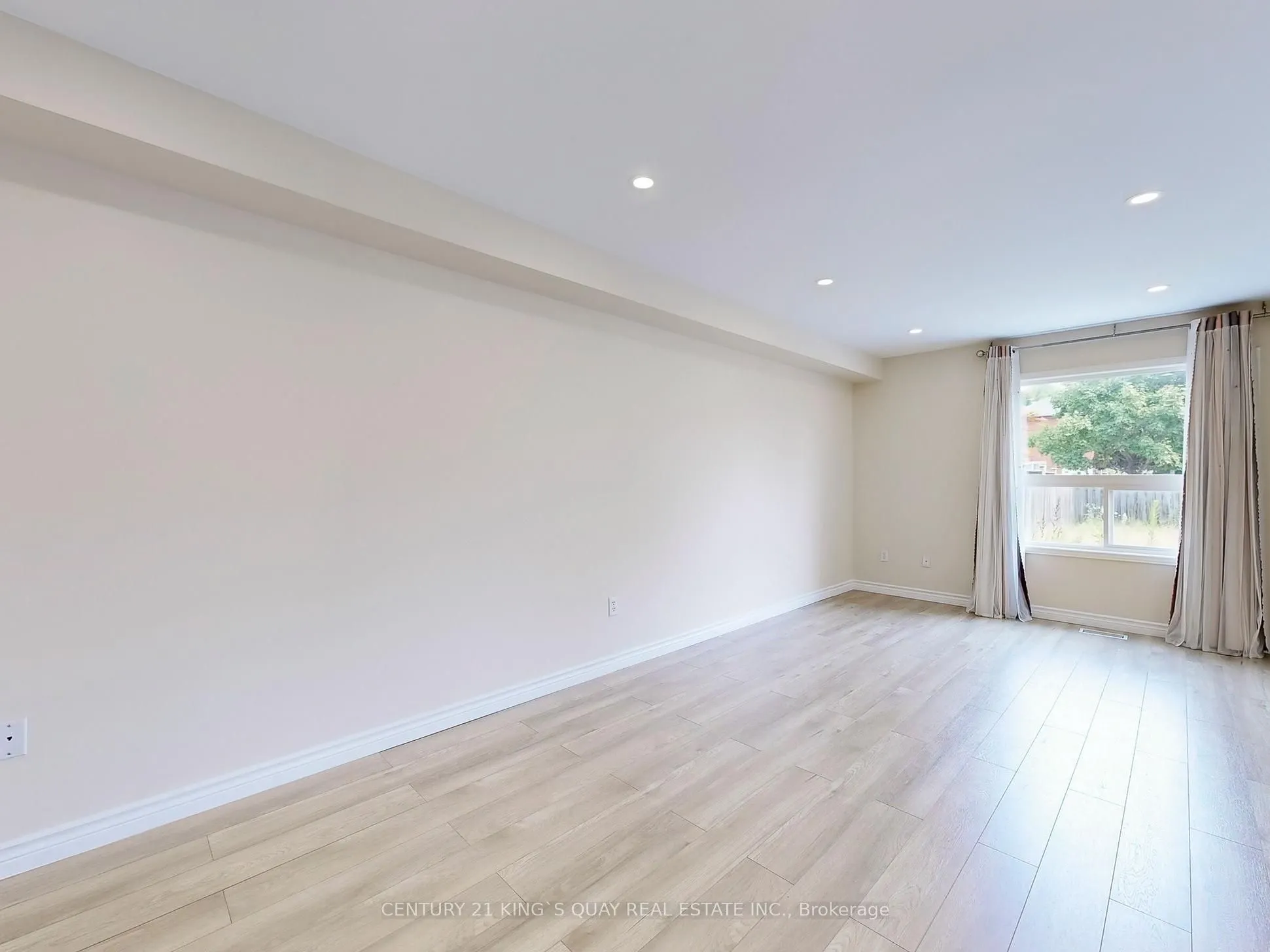 71 Rembrandt Drive