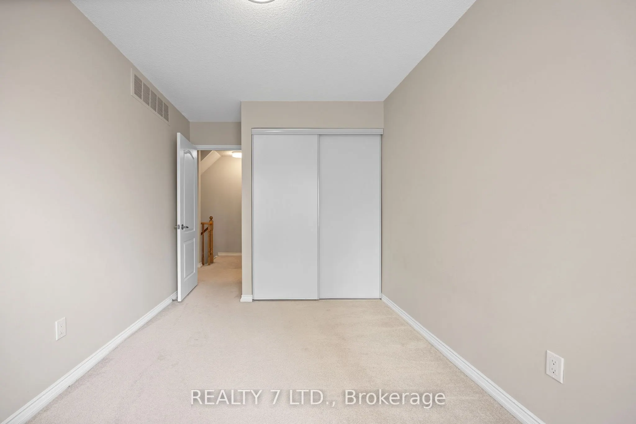 900 Steeles Avenue W, #809