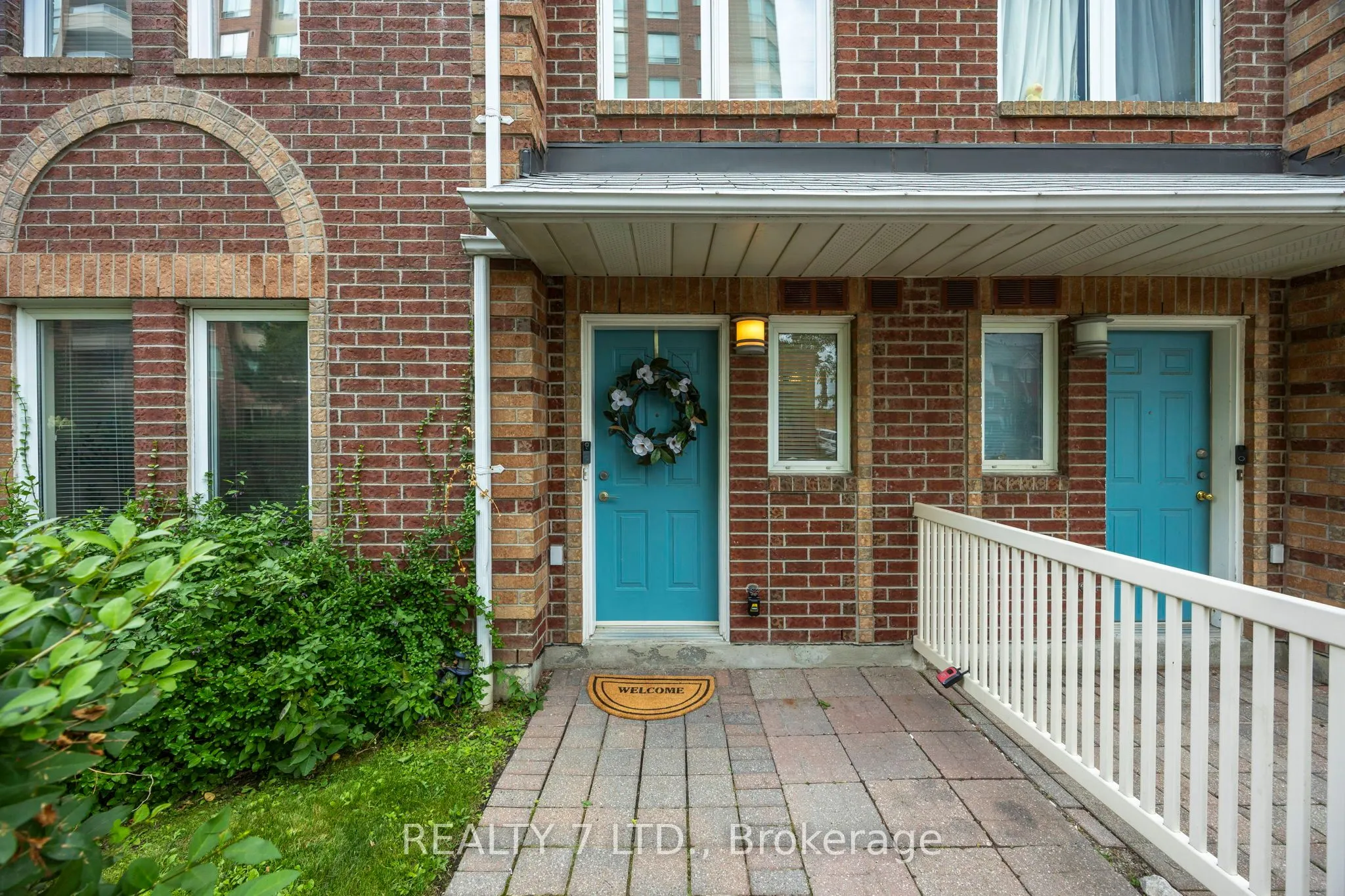 900 Steeles Avenue W, #809