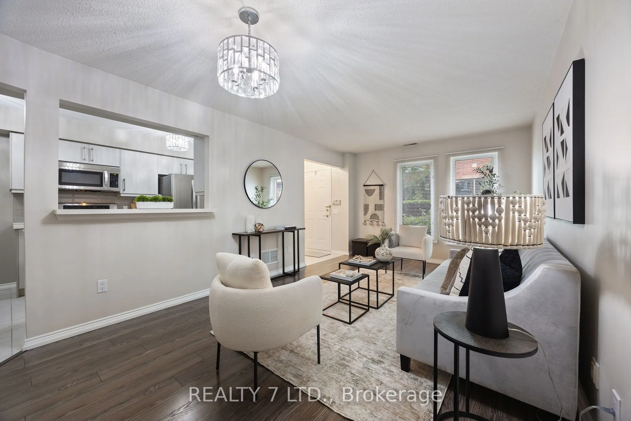 900 Steeles Avenue W, #809