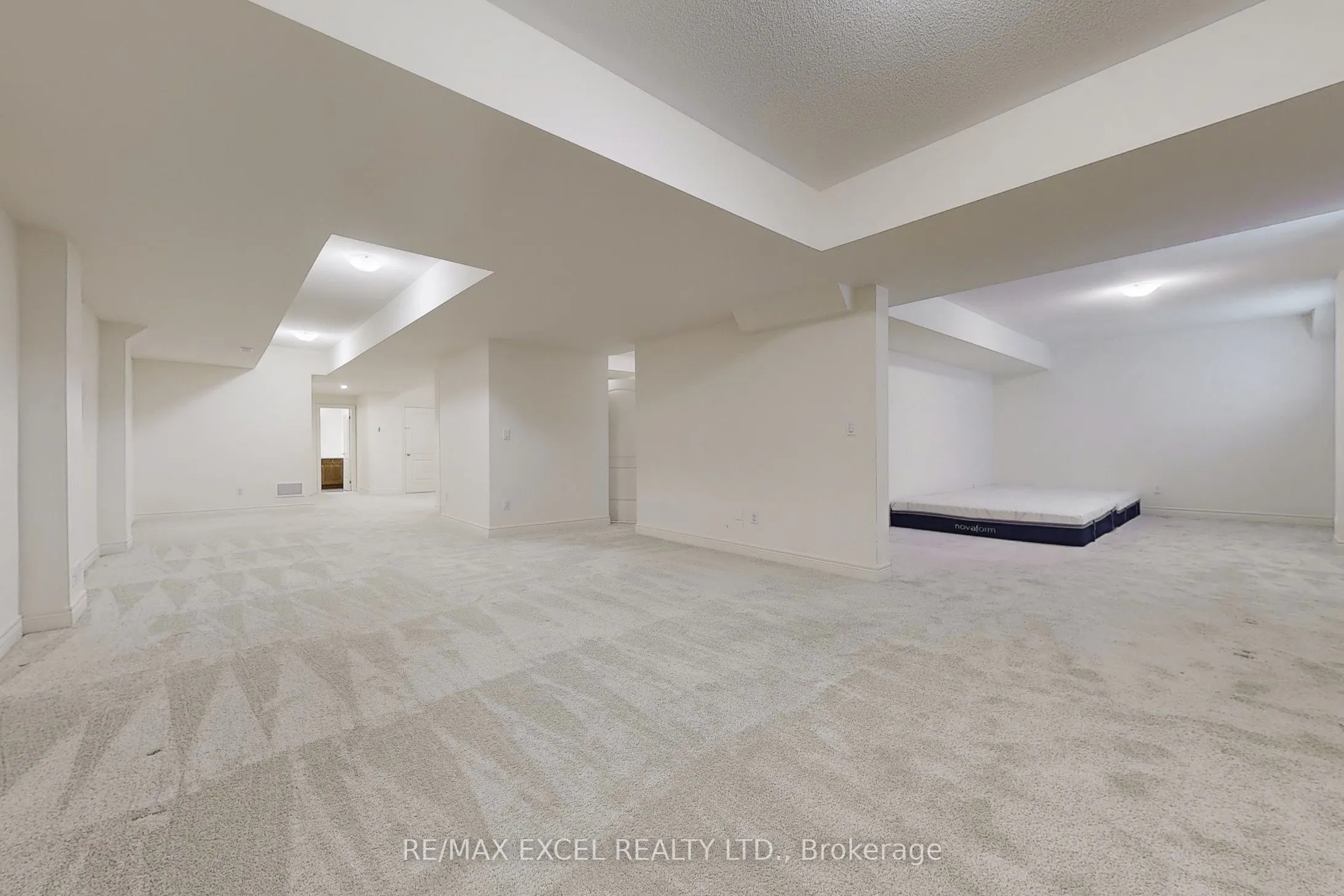 29 Night Sky Court