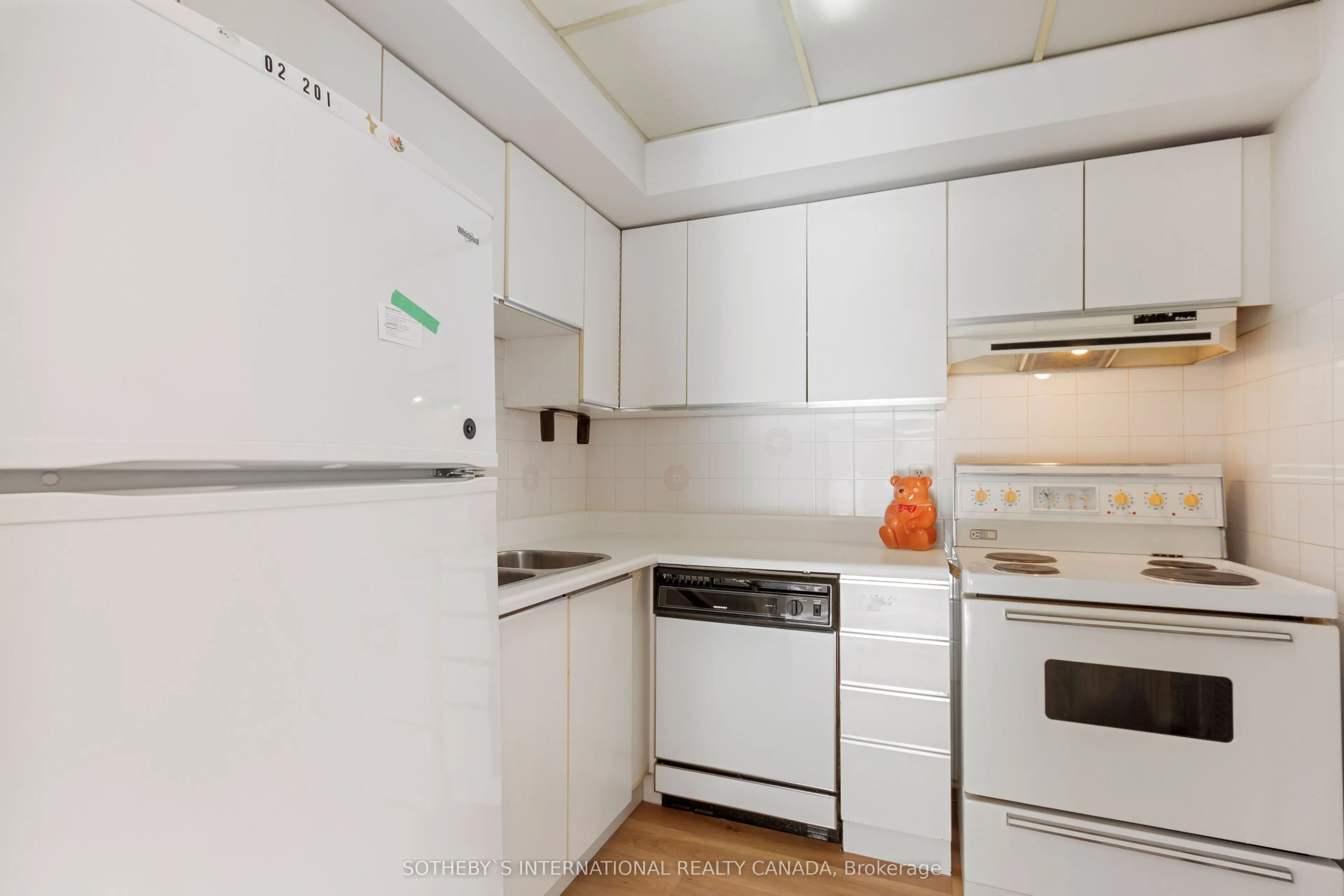 249 Major Mackenzie Drive E, #105