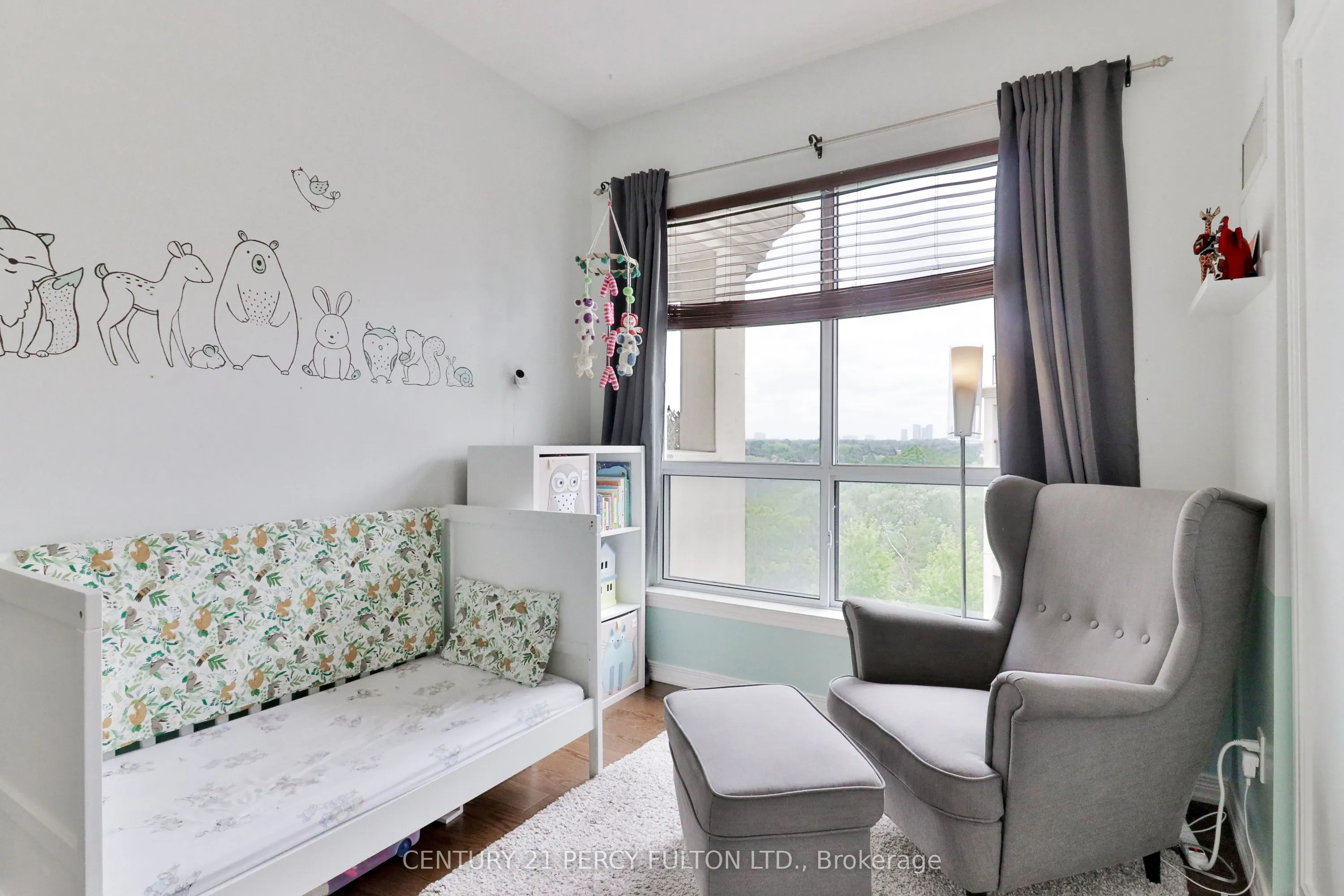 8 Maison Parc Court, #716