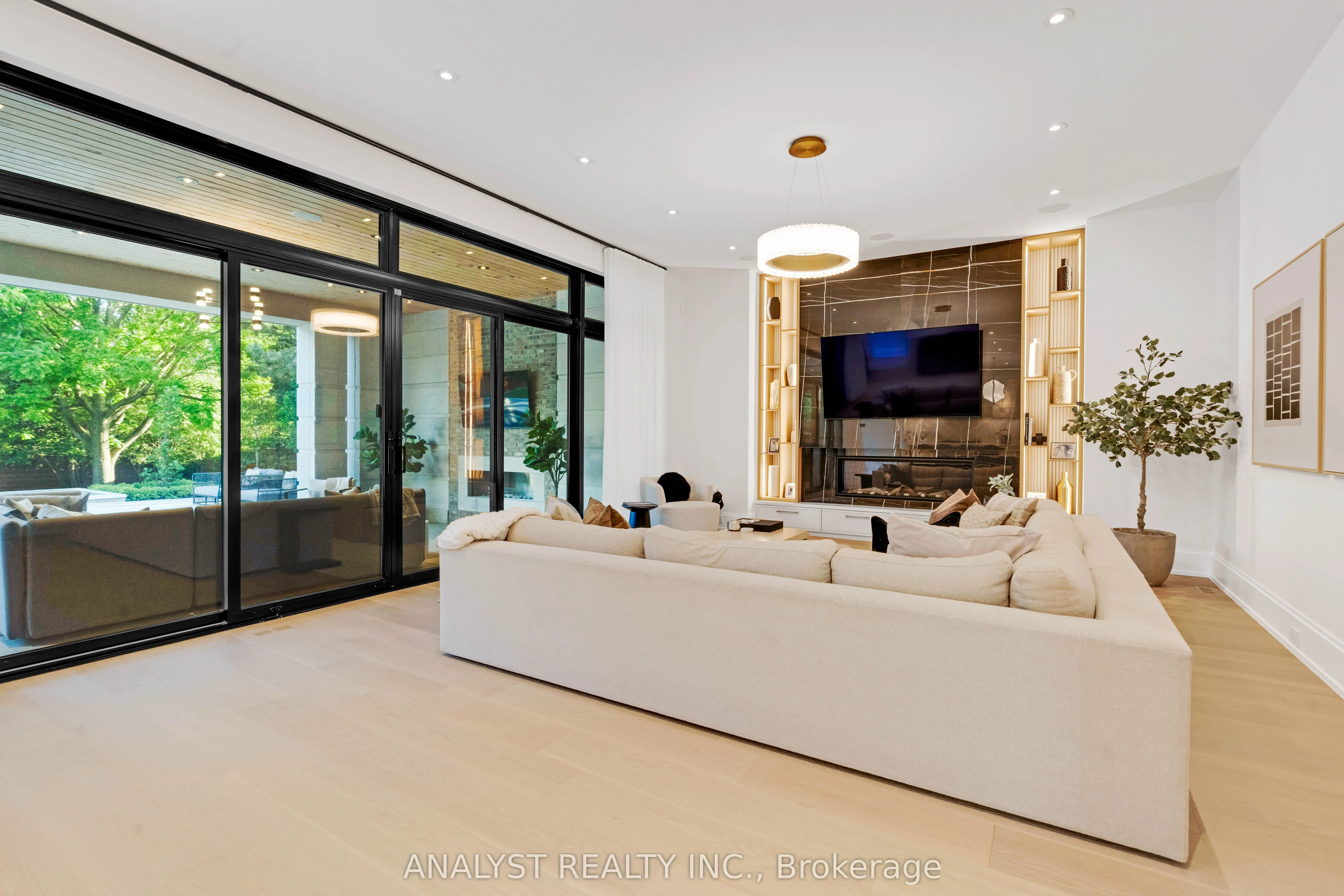 81 Ellis Avenue