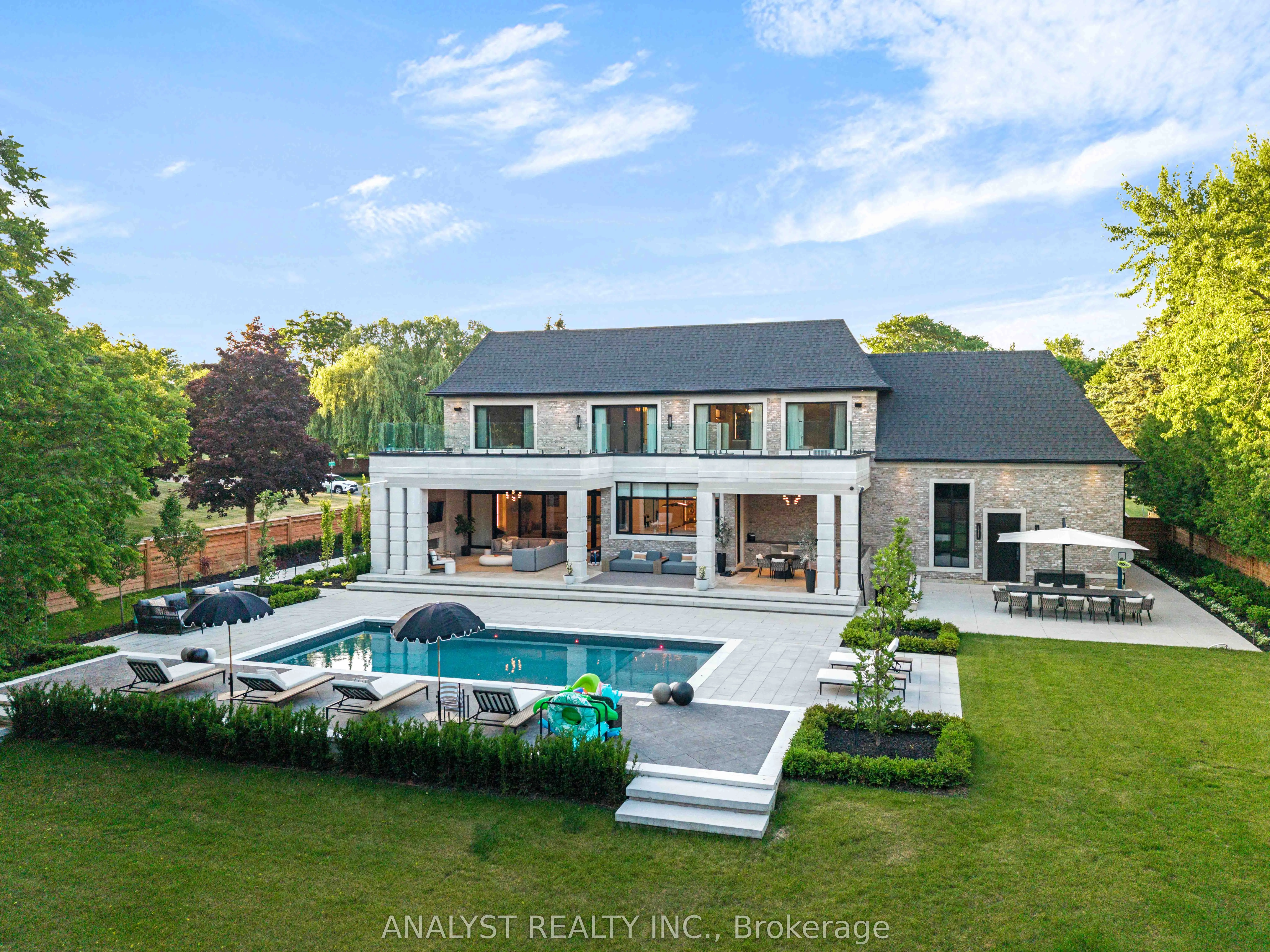 81 Ellis Avenue