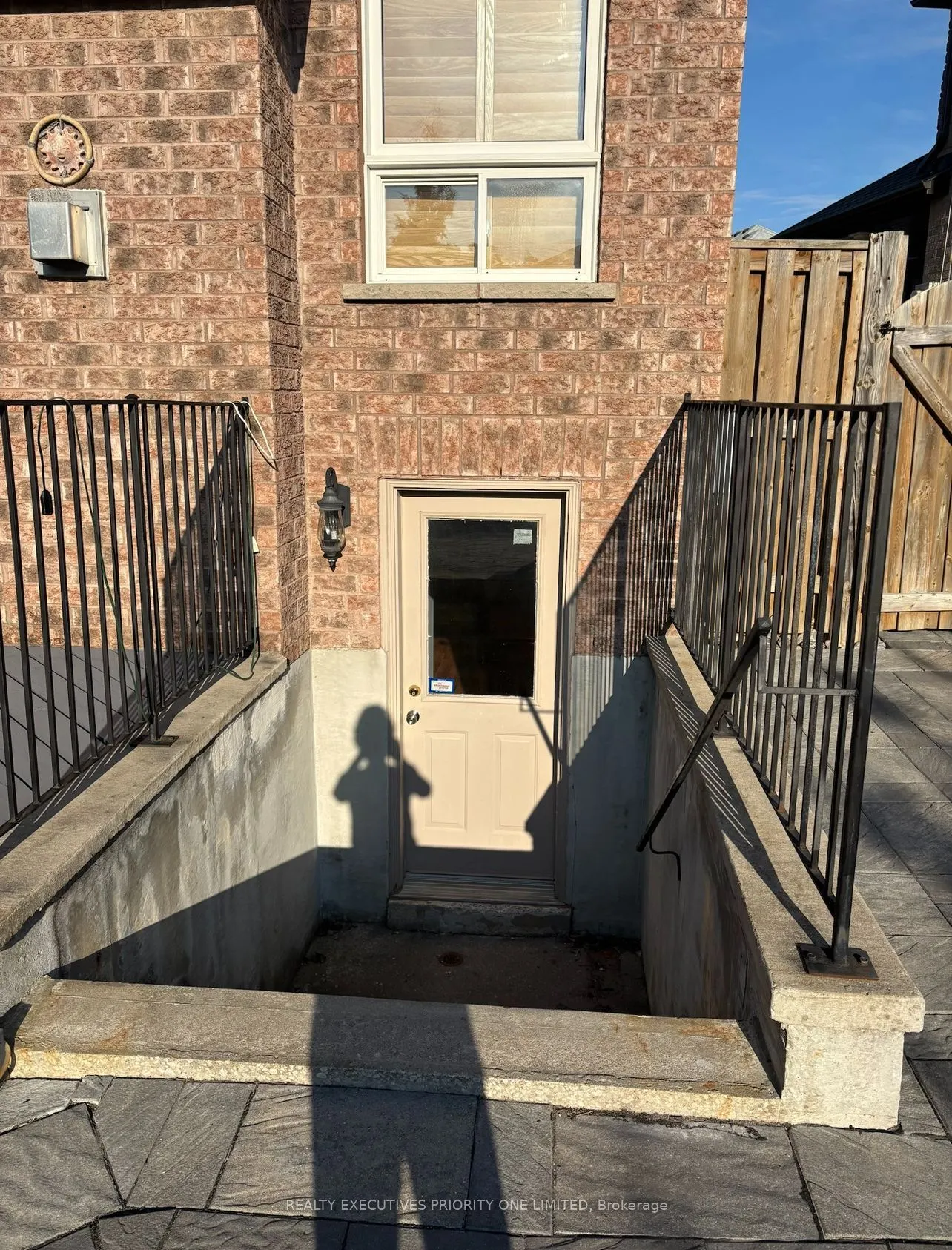 210 Regency View Heights