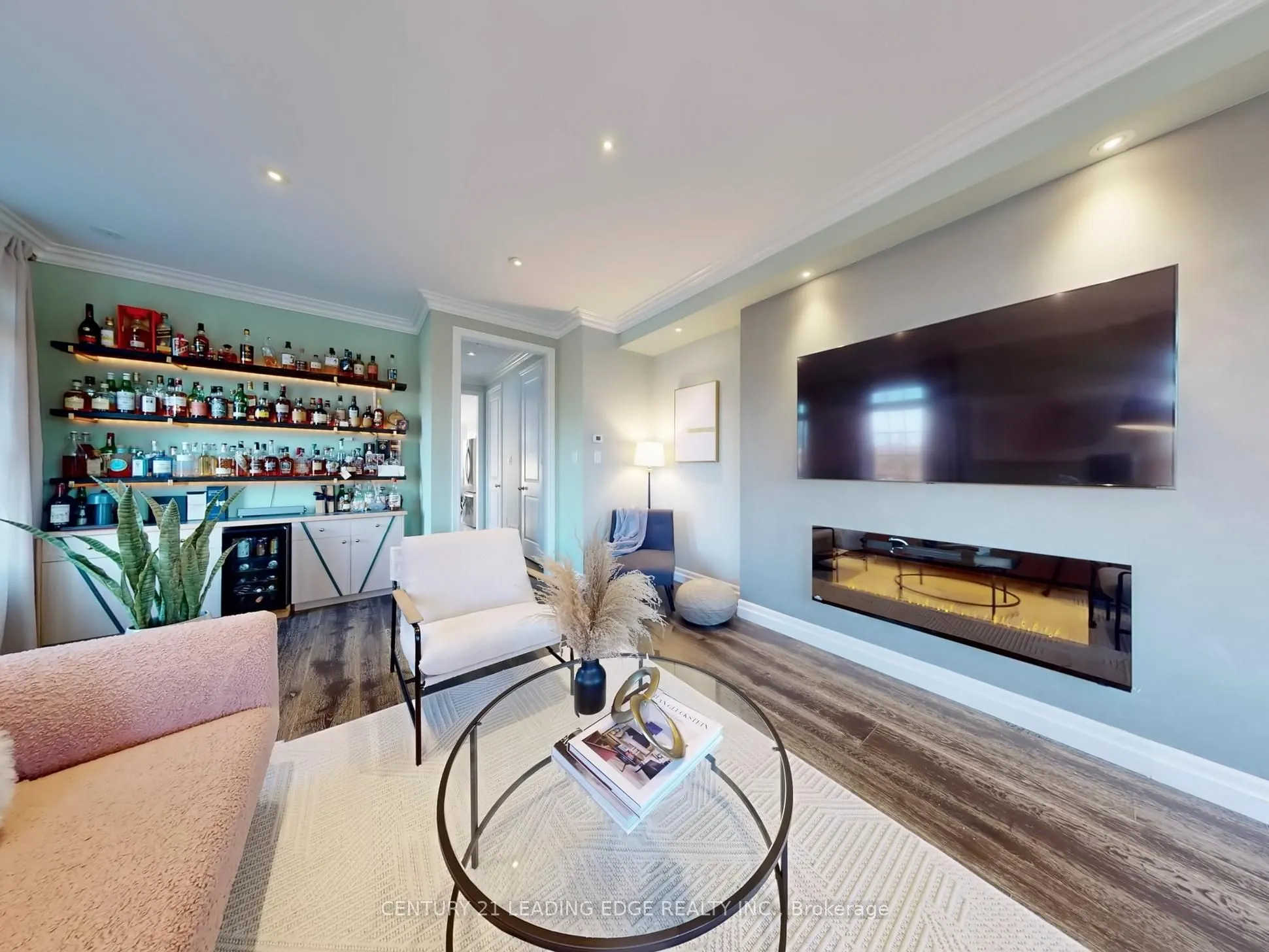 11 Dundas Way