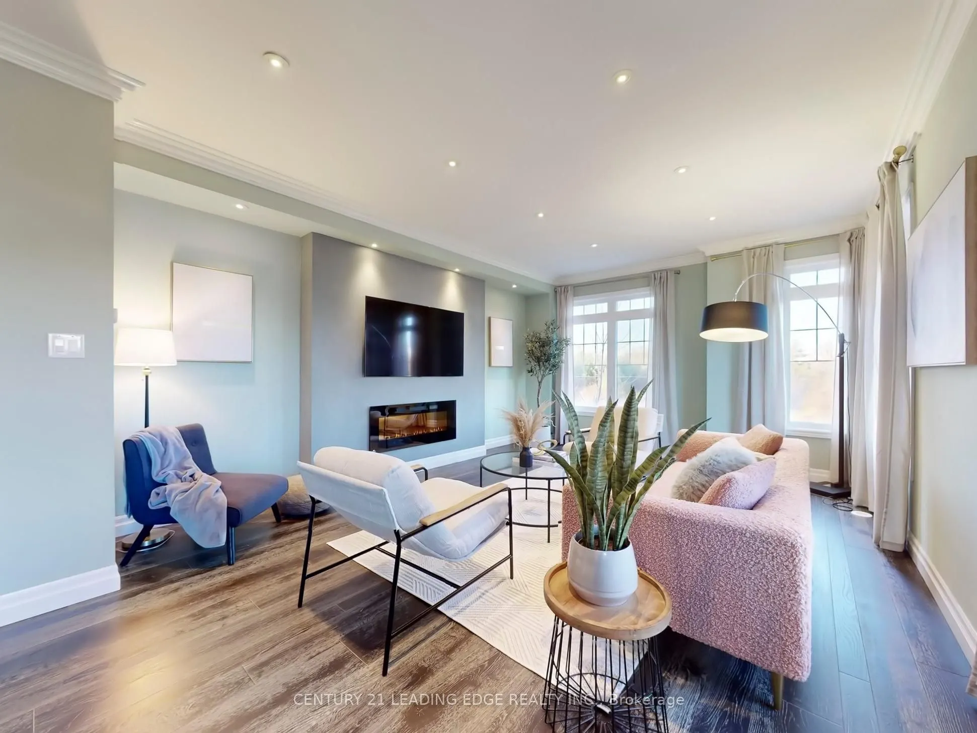 11 Dundas Way