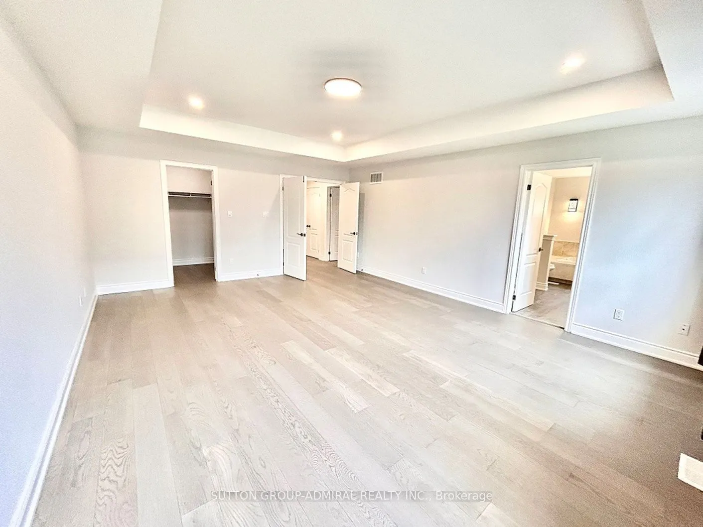4 Castleglen Boulevard