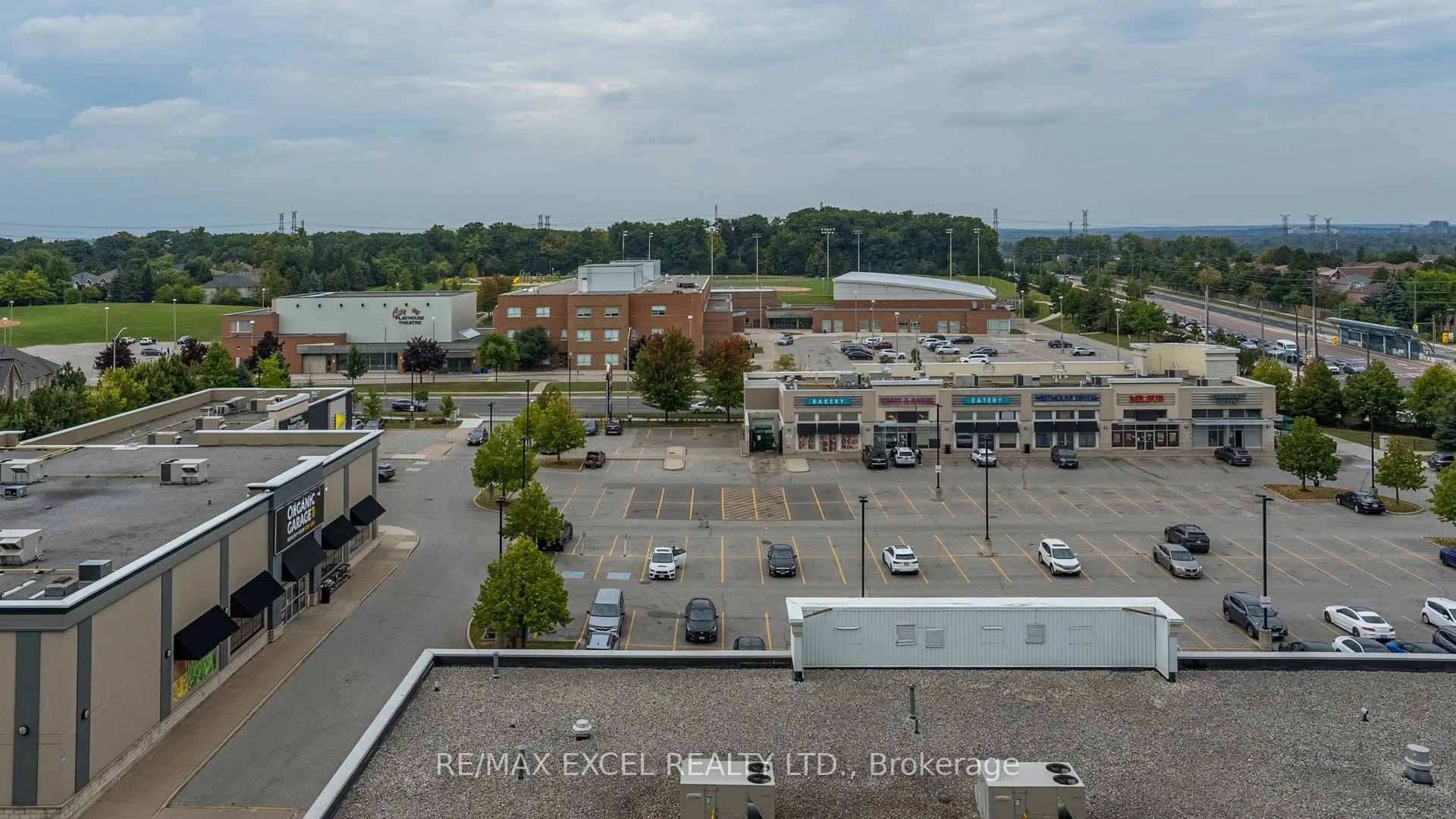 8 Beverley Glen Boulevard, #802