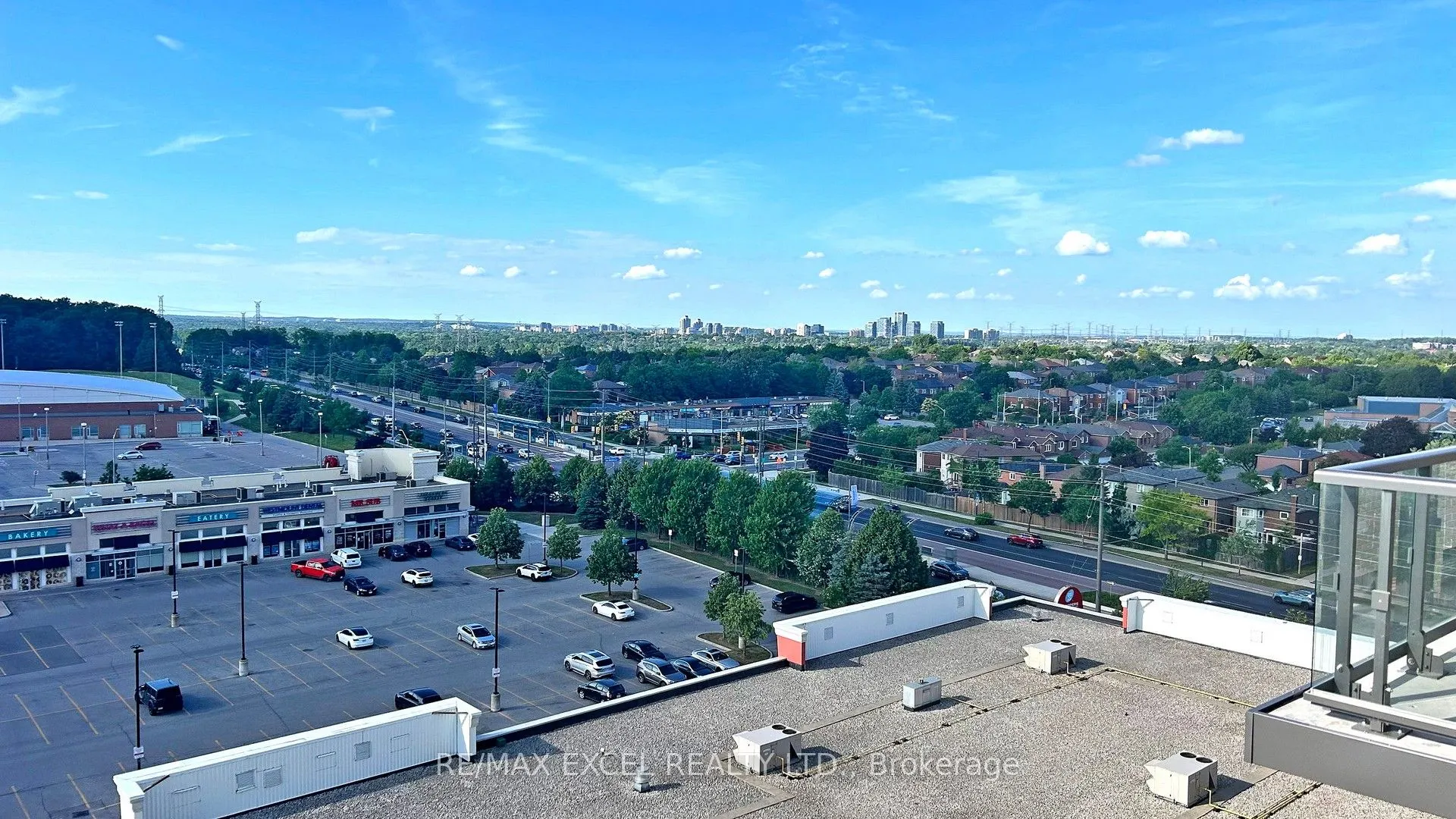 8 Beverley Glen Boulevard, #802