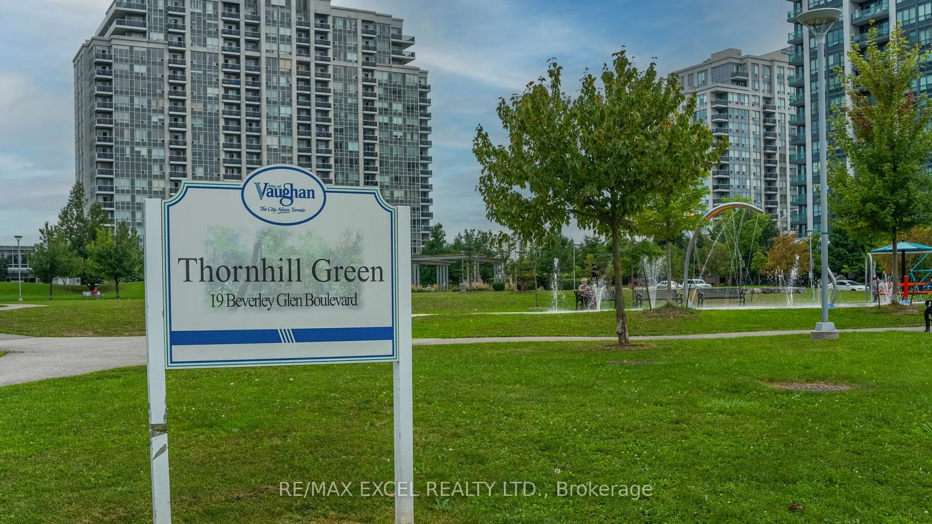 8 Beverley Glen Boulevard, #802