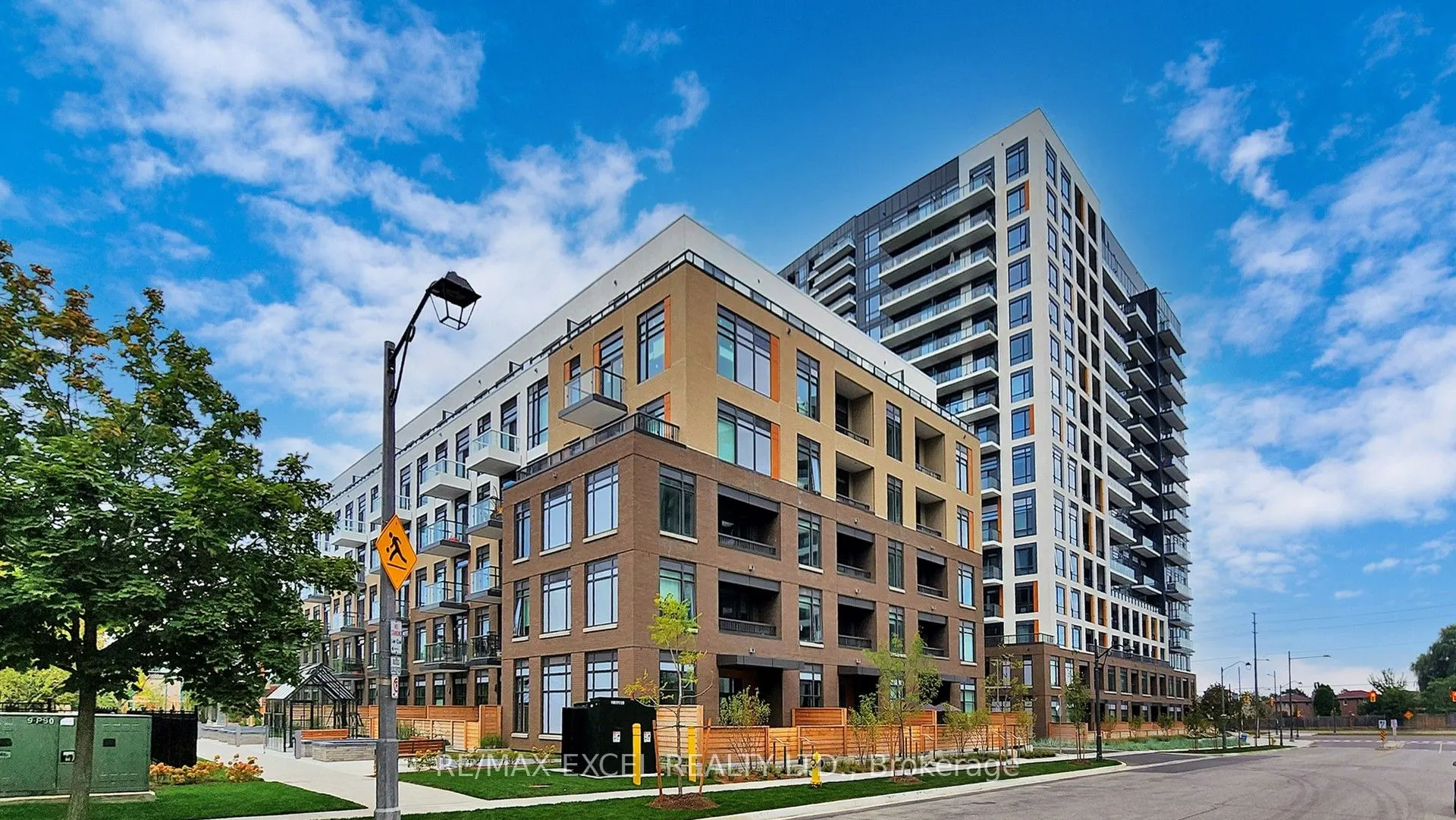 8 Beverley Glen Boulevard, #802