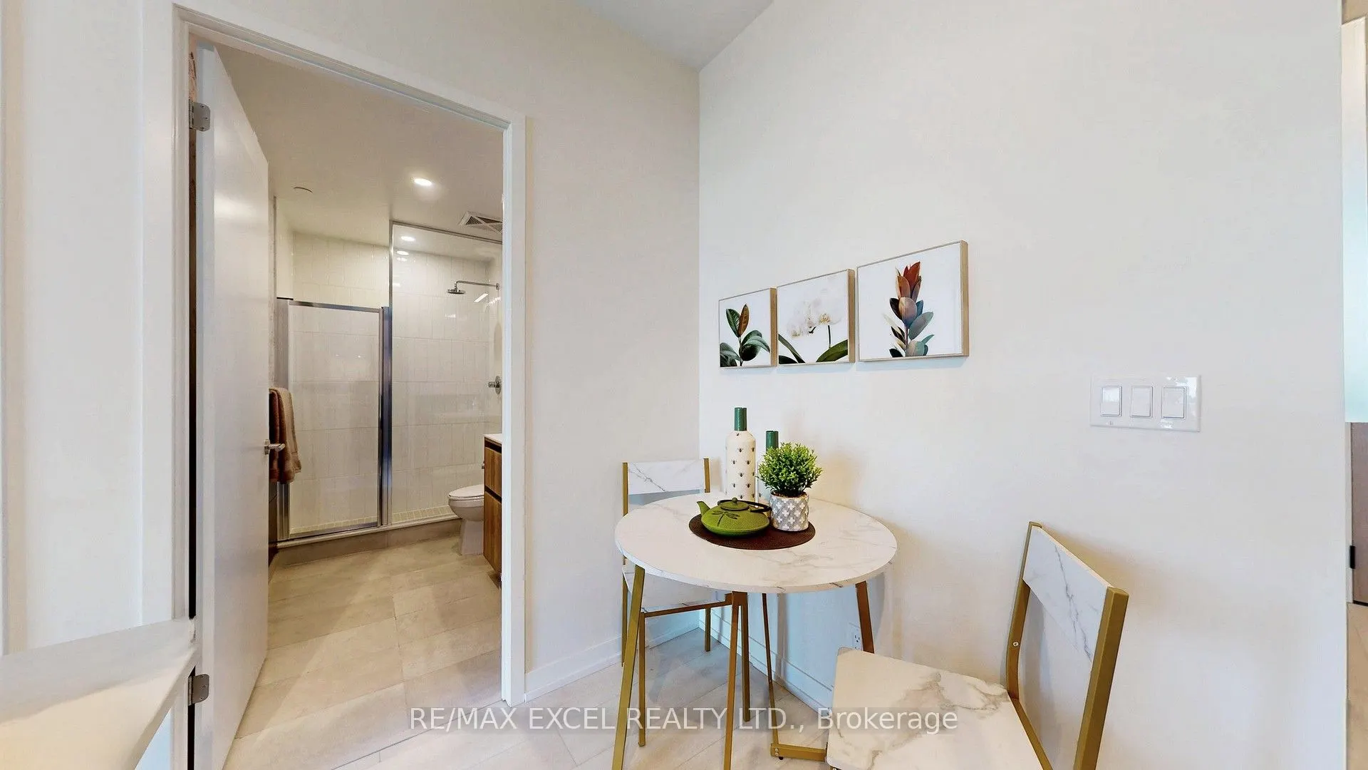 8 Beverley Glen Boulevard, #802