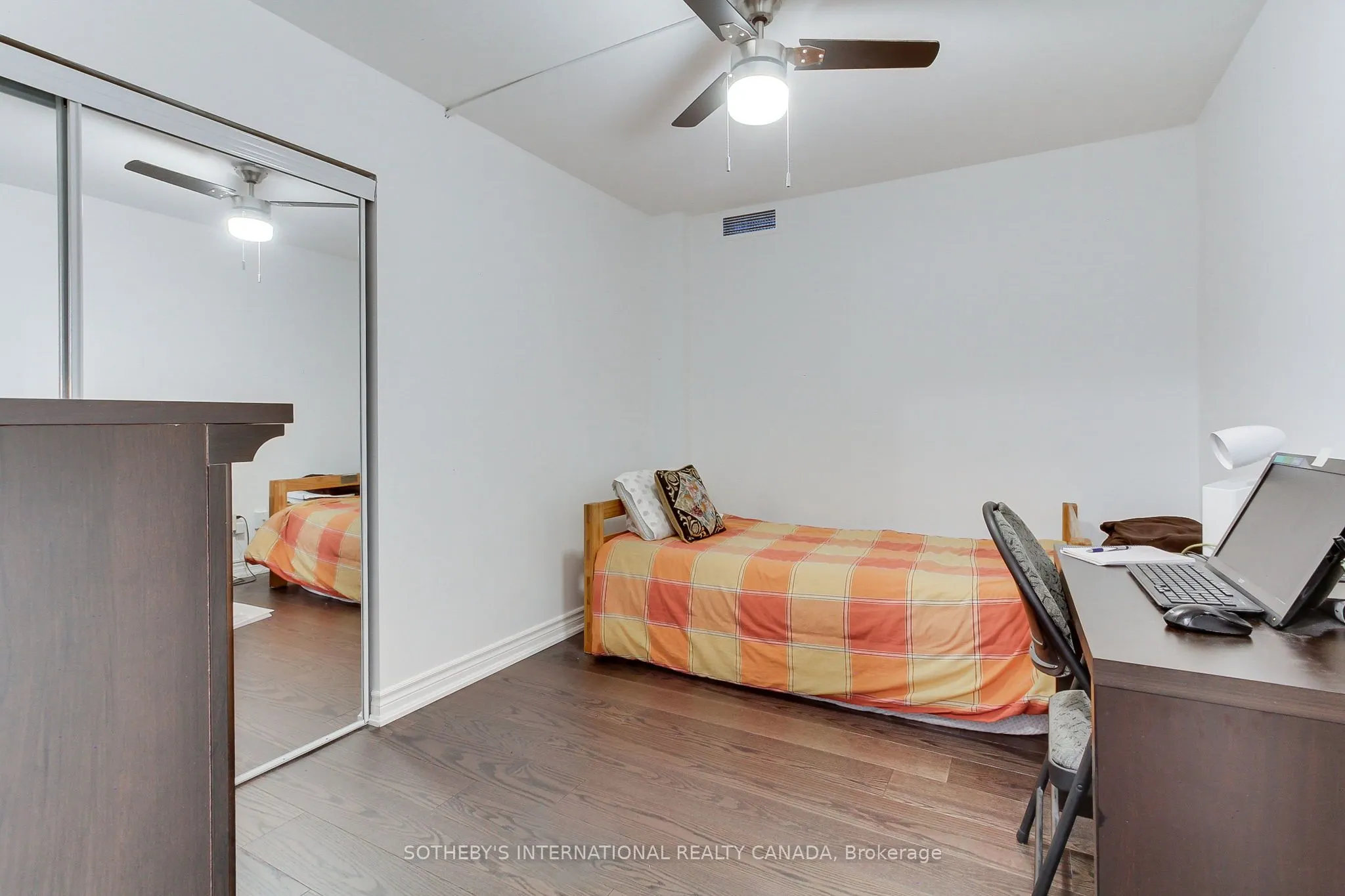 40 Harding Boulevard W, #301