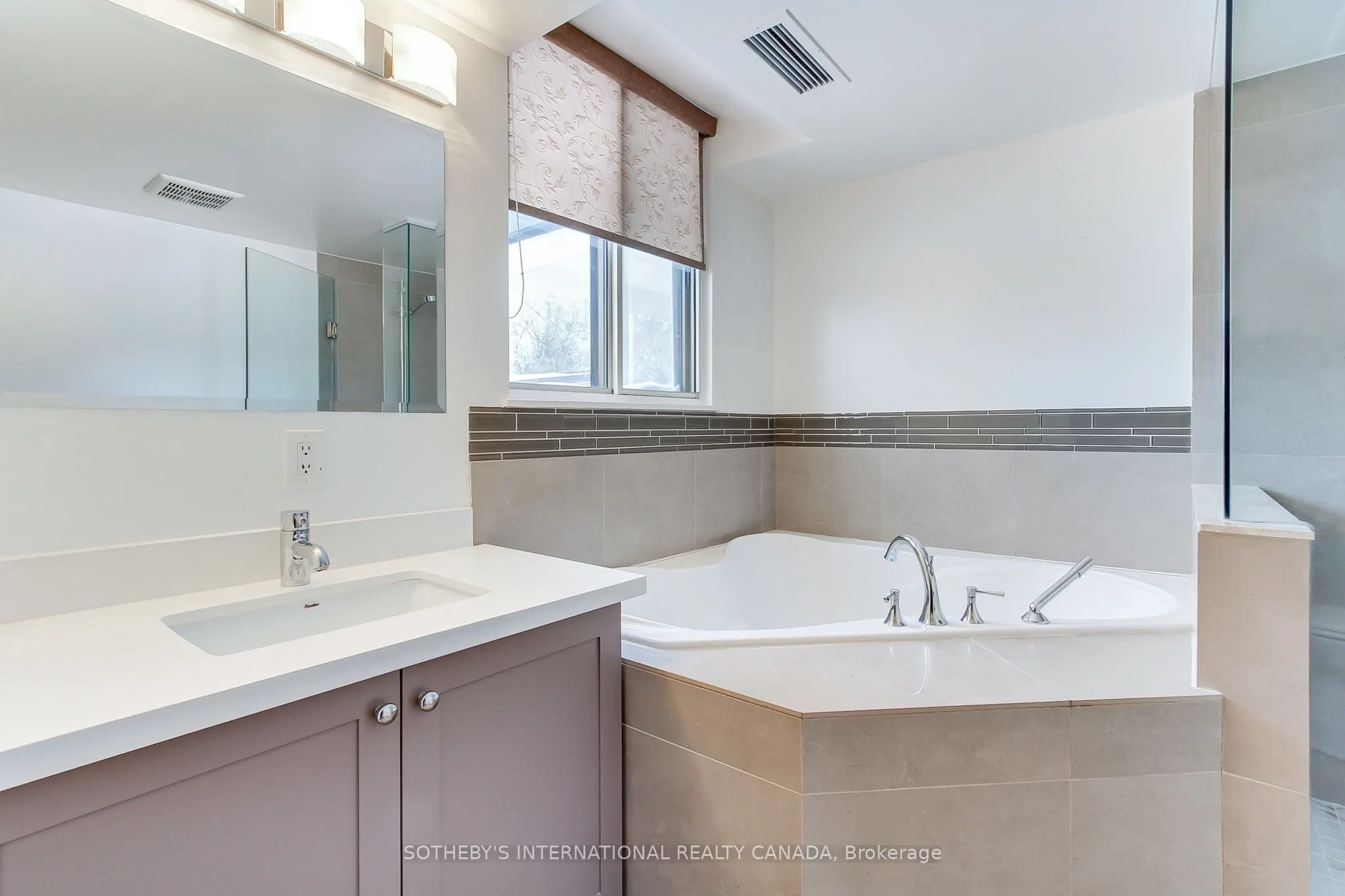 40 Harding Boulevard W, #301