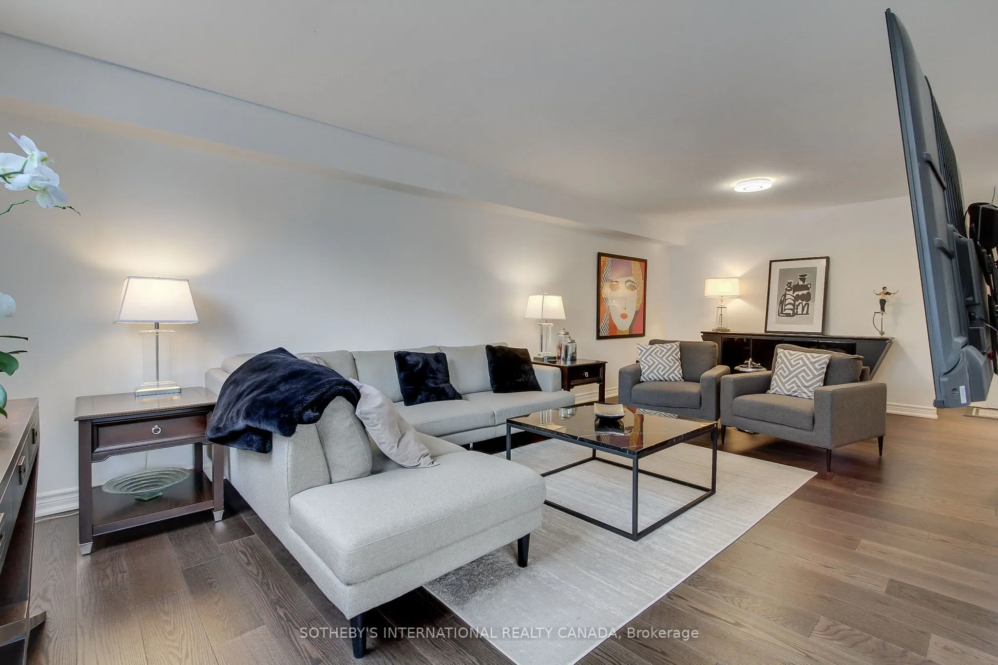 40 Harding Boulevard W, #301