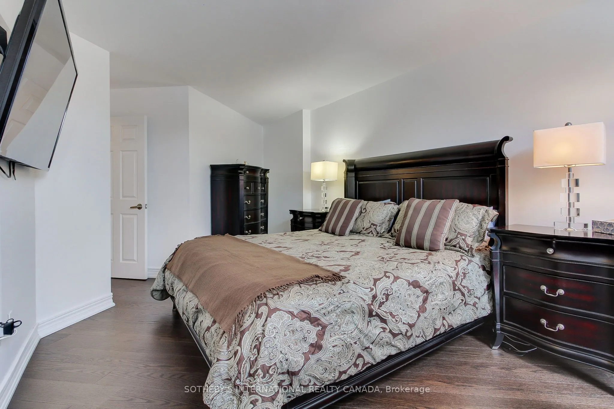 40 Harding Boulevard W, #301