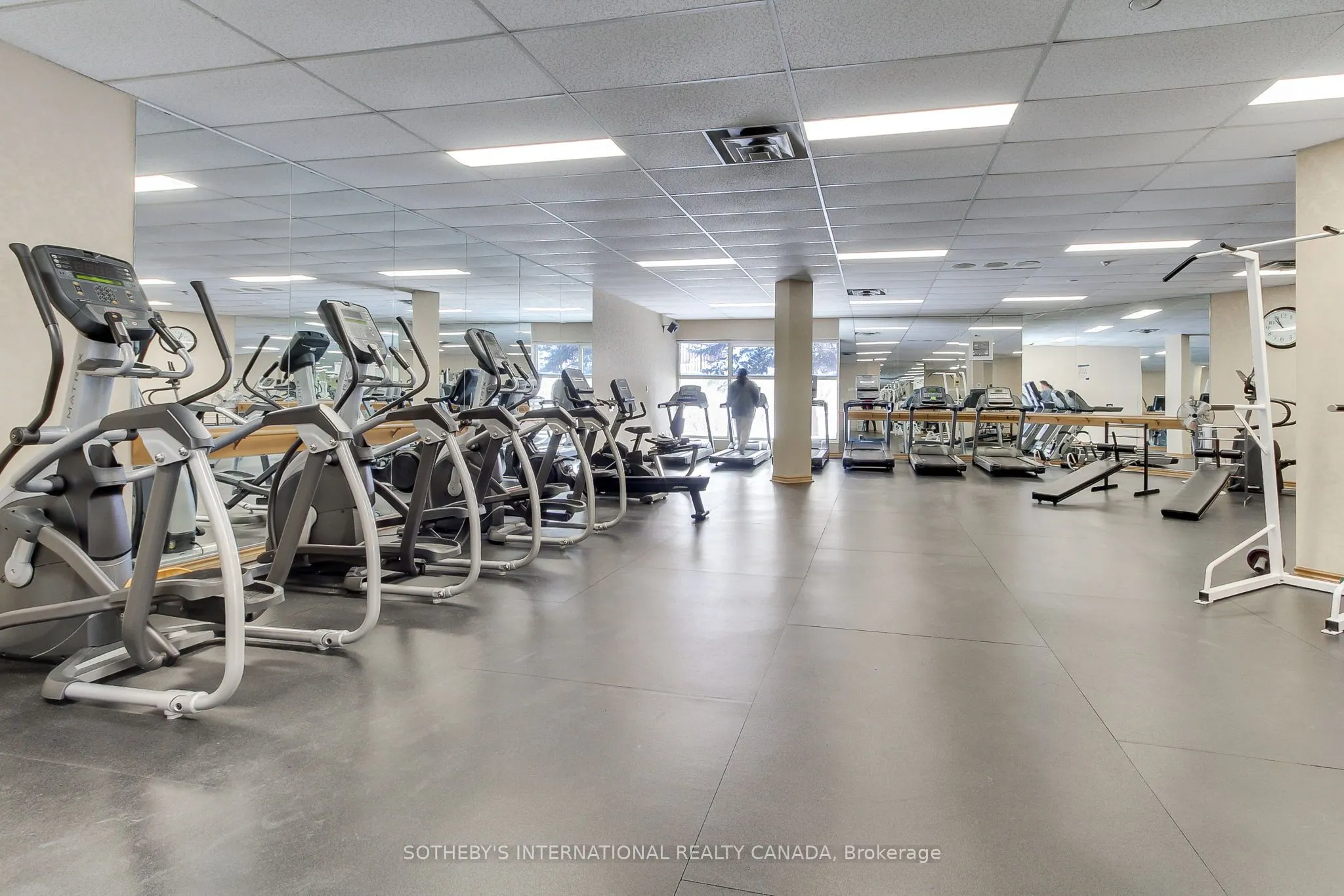 40 Harding Boulevard W, #301