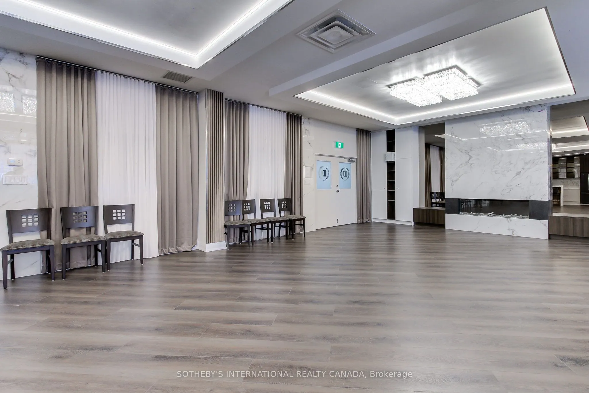 40 Harding Boulevard W, #301
