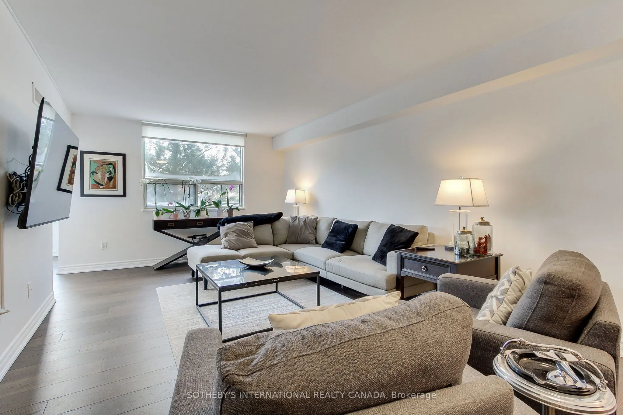 40 Harding Boulevard W, #301