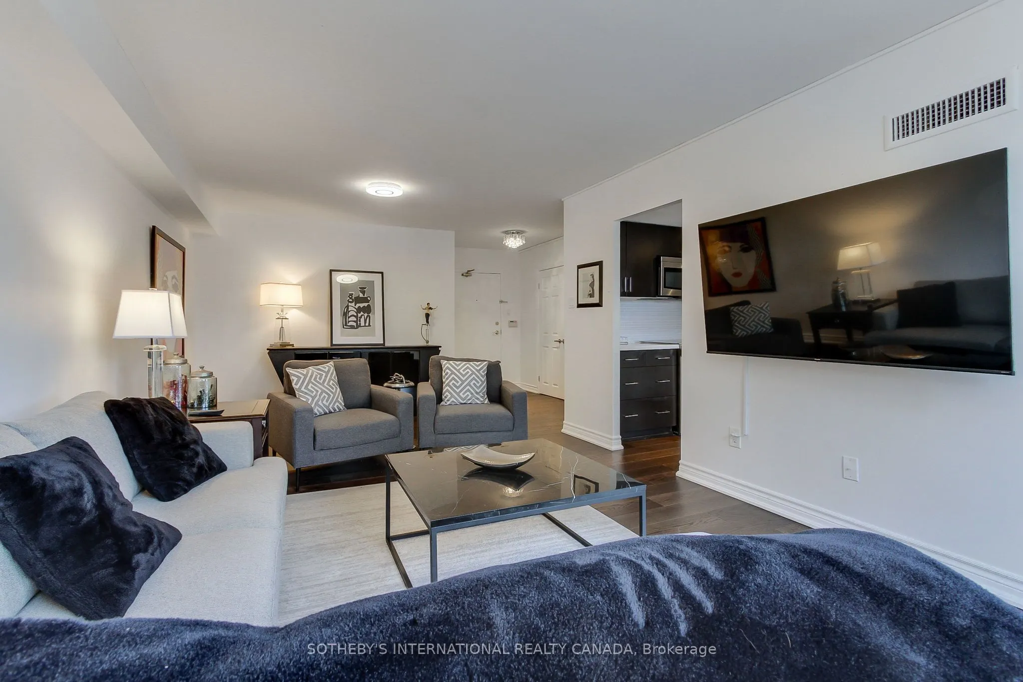 40 Harding Boulevard W, #301