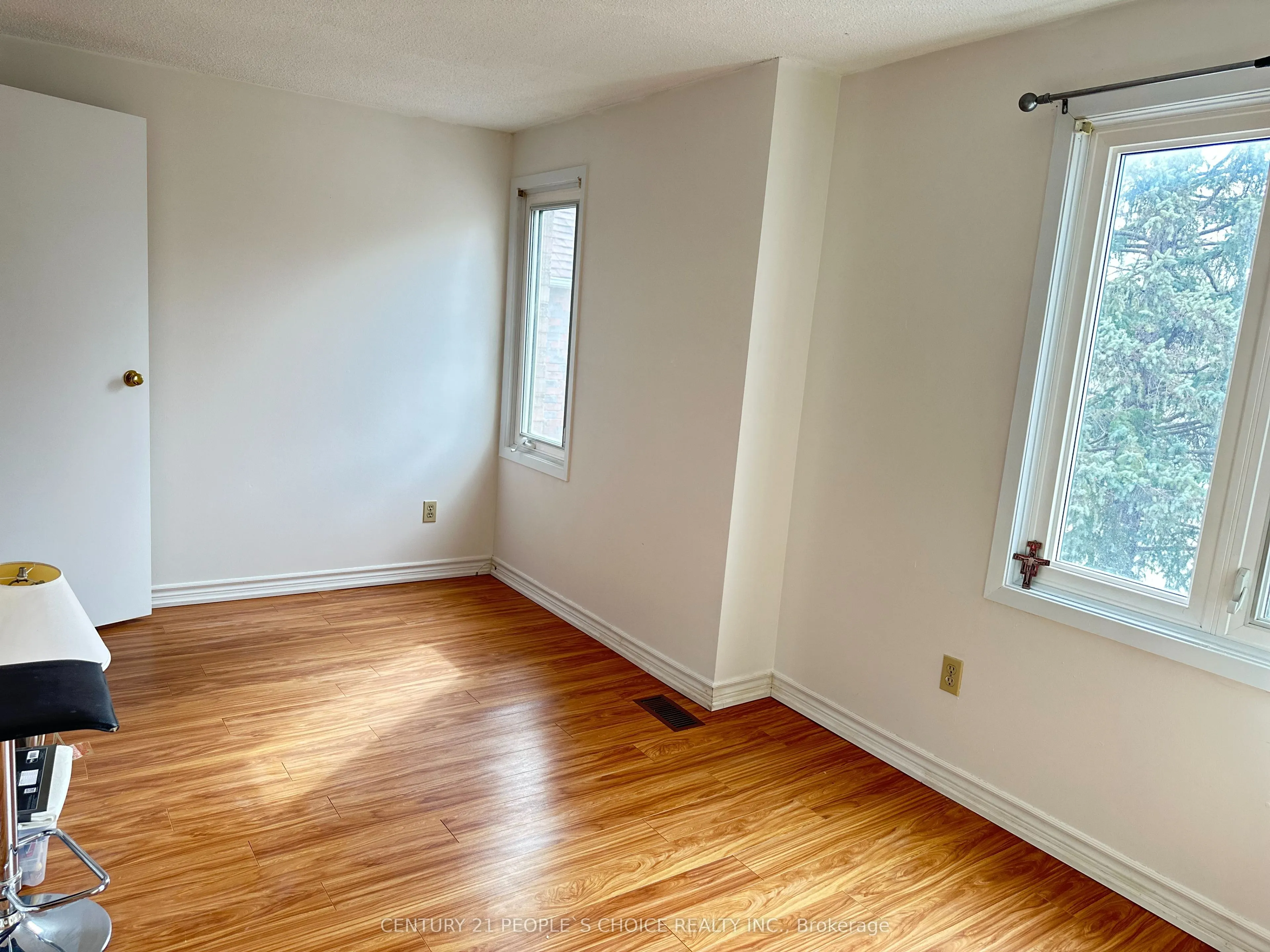 152 Observatory Lane