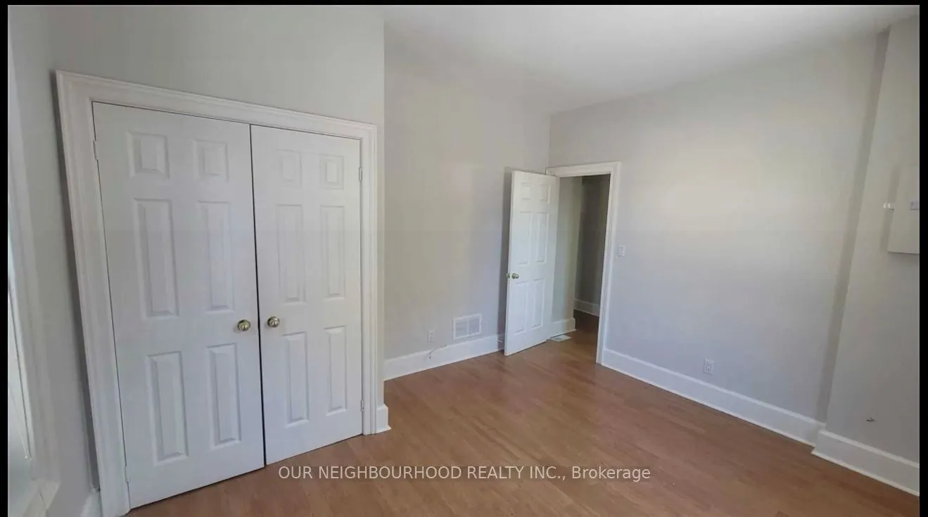 81 Wellington Street E, #Unit B