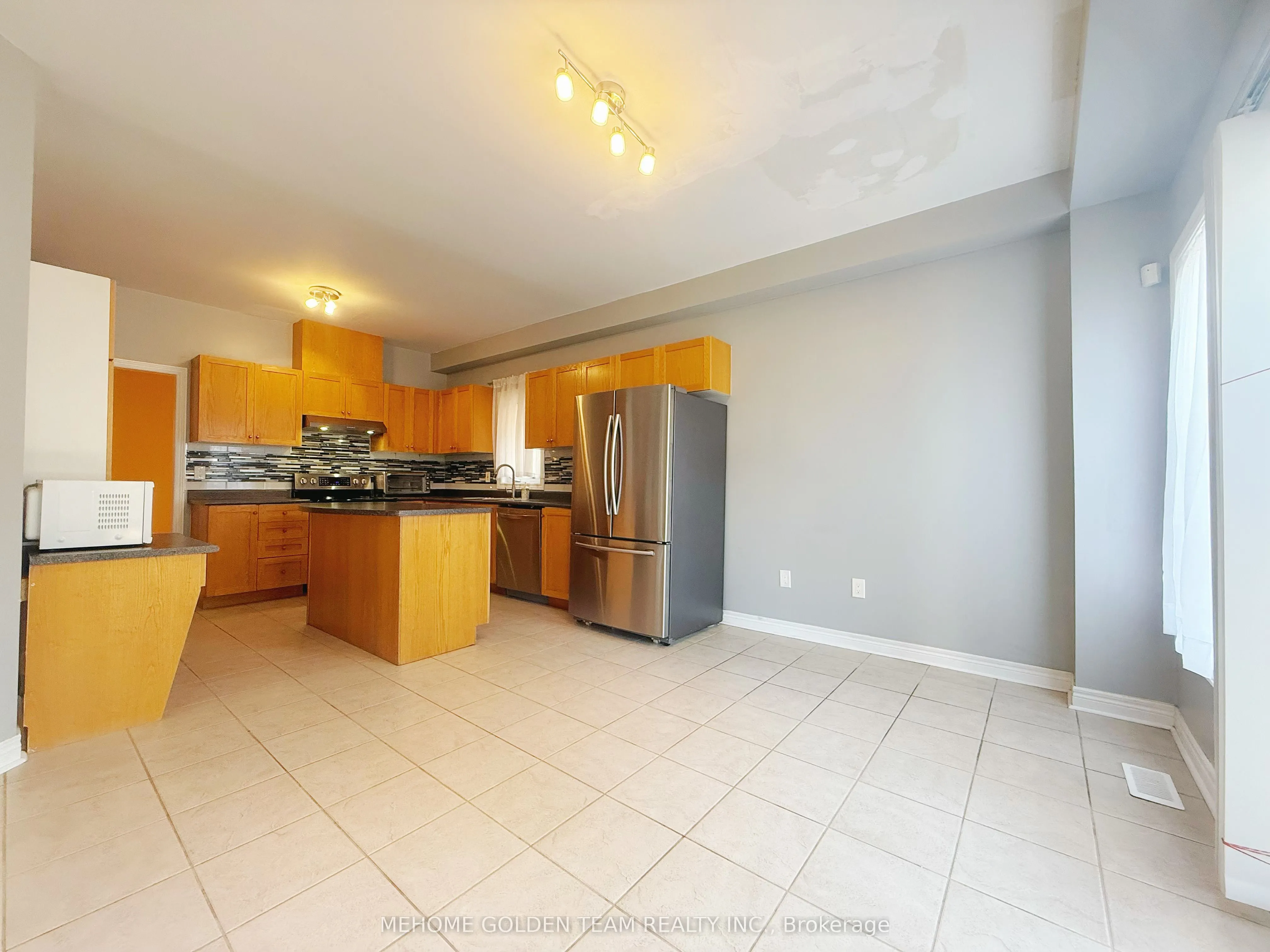 31 Ferncliffe Crescent