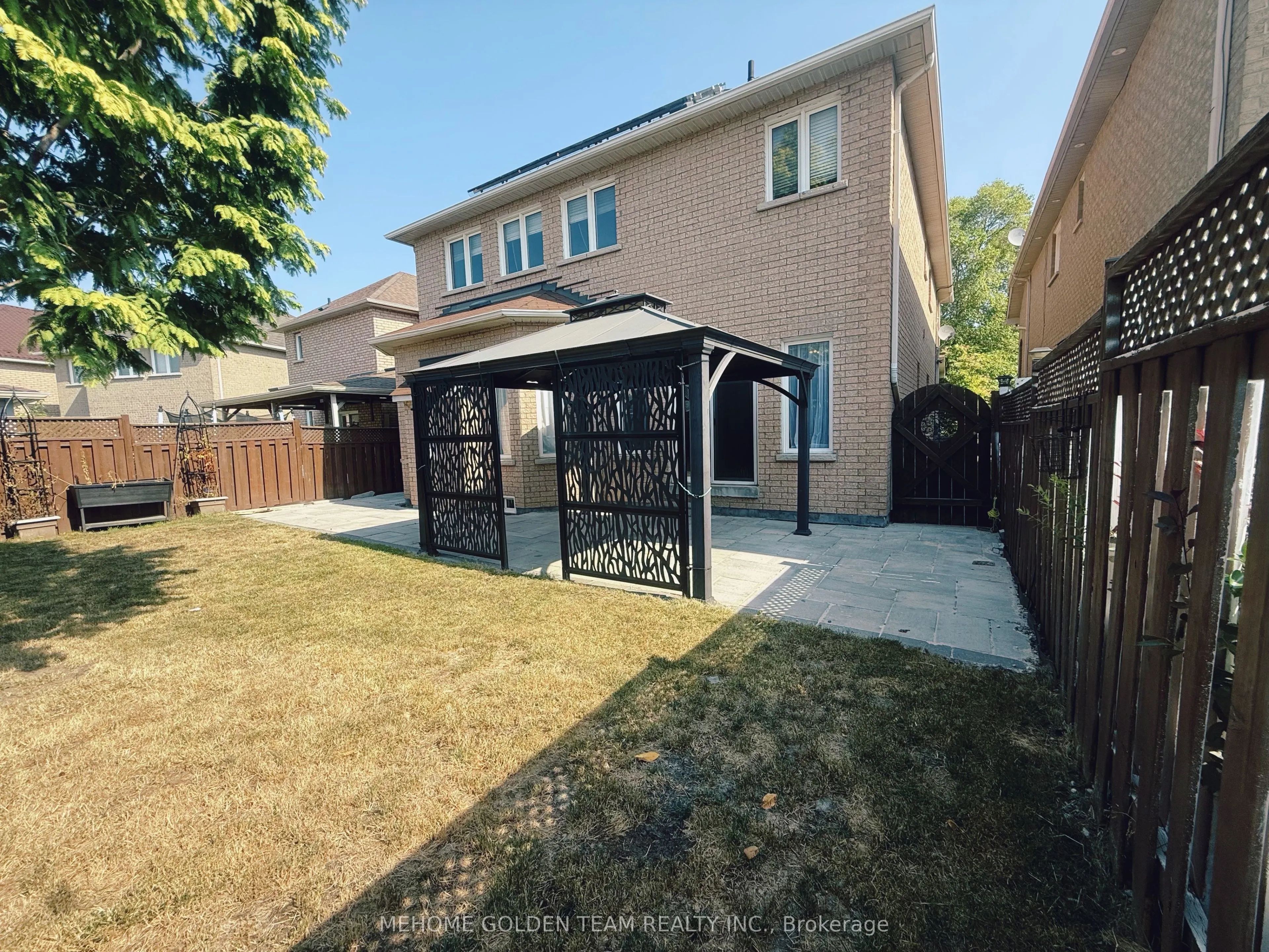 31 Ferncliffe Crescent