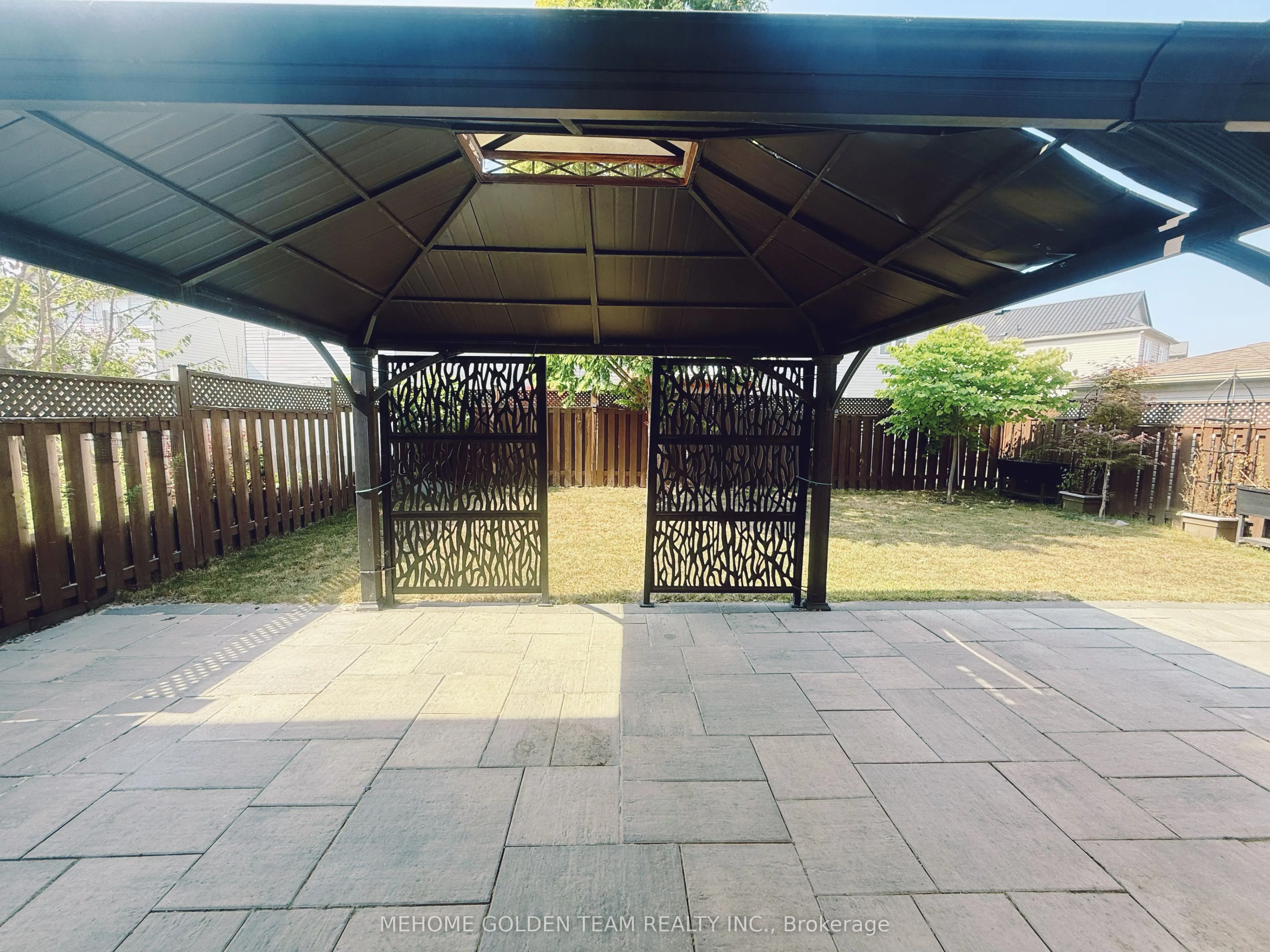 31 Ferncliffe Crescent