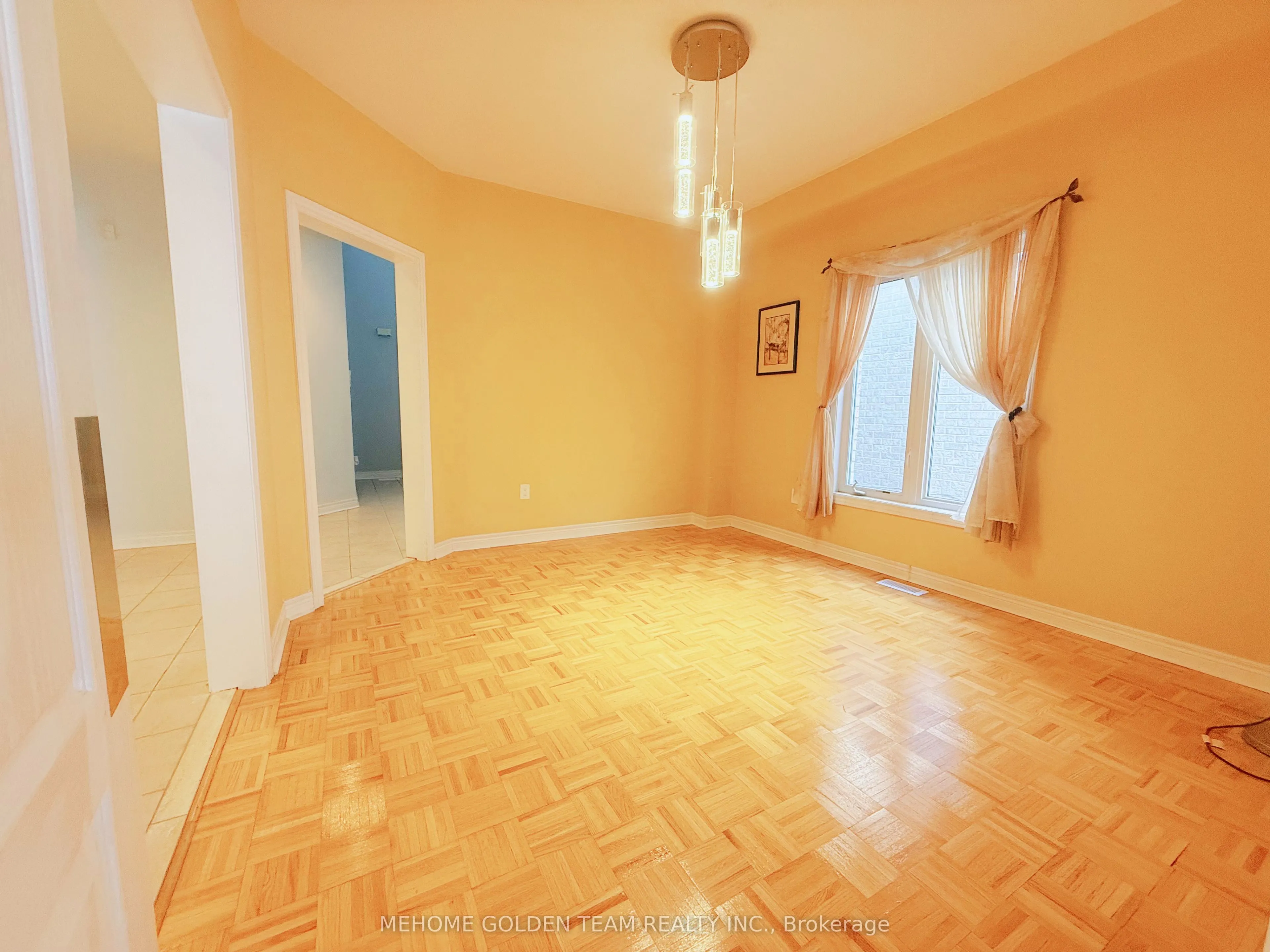 31 Ferncliffe Crescent