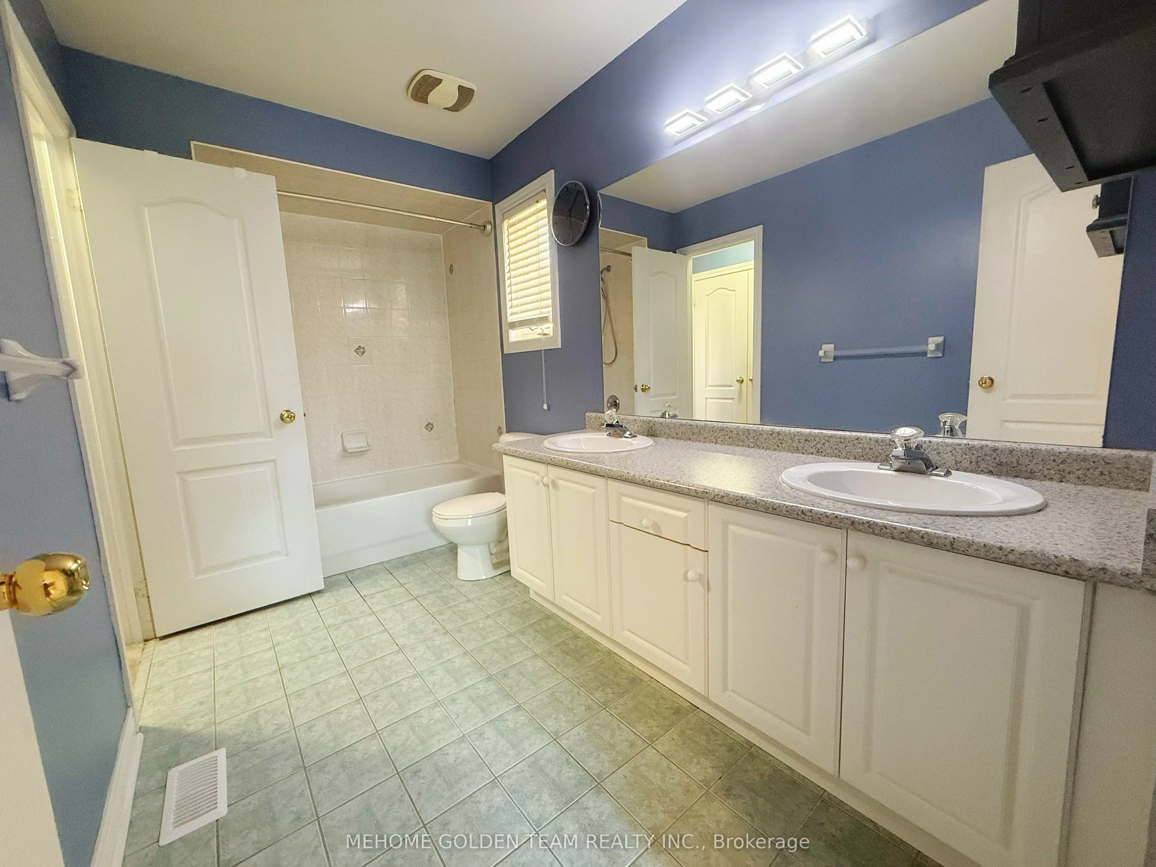 31 Ferncliffe Crescent