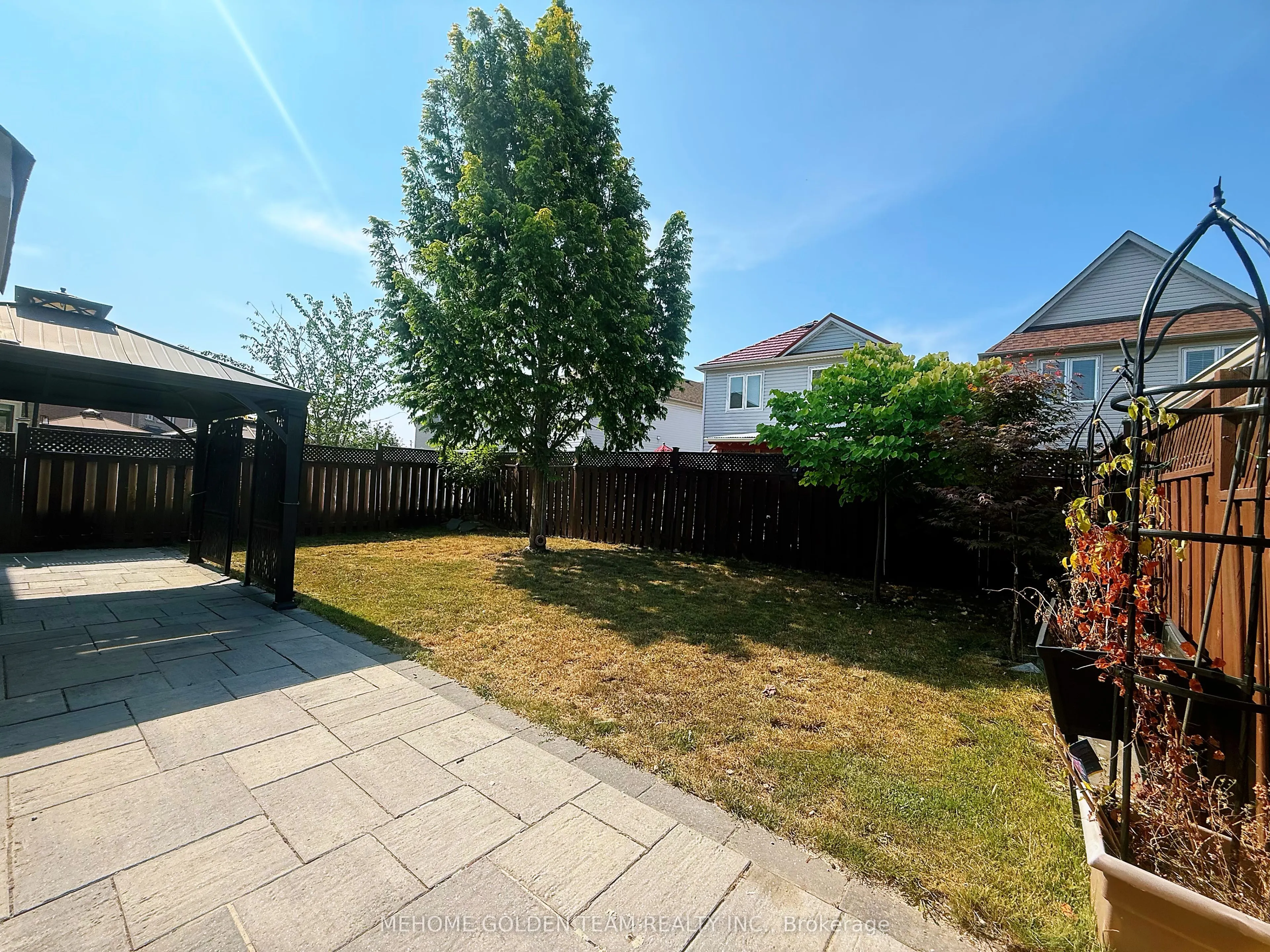 31 Ferncliffe Crescent