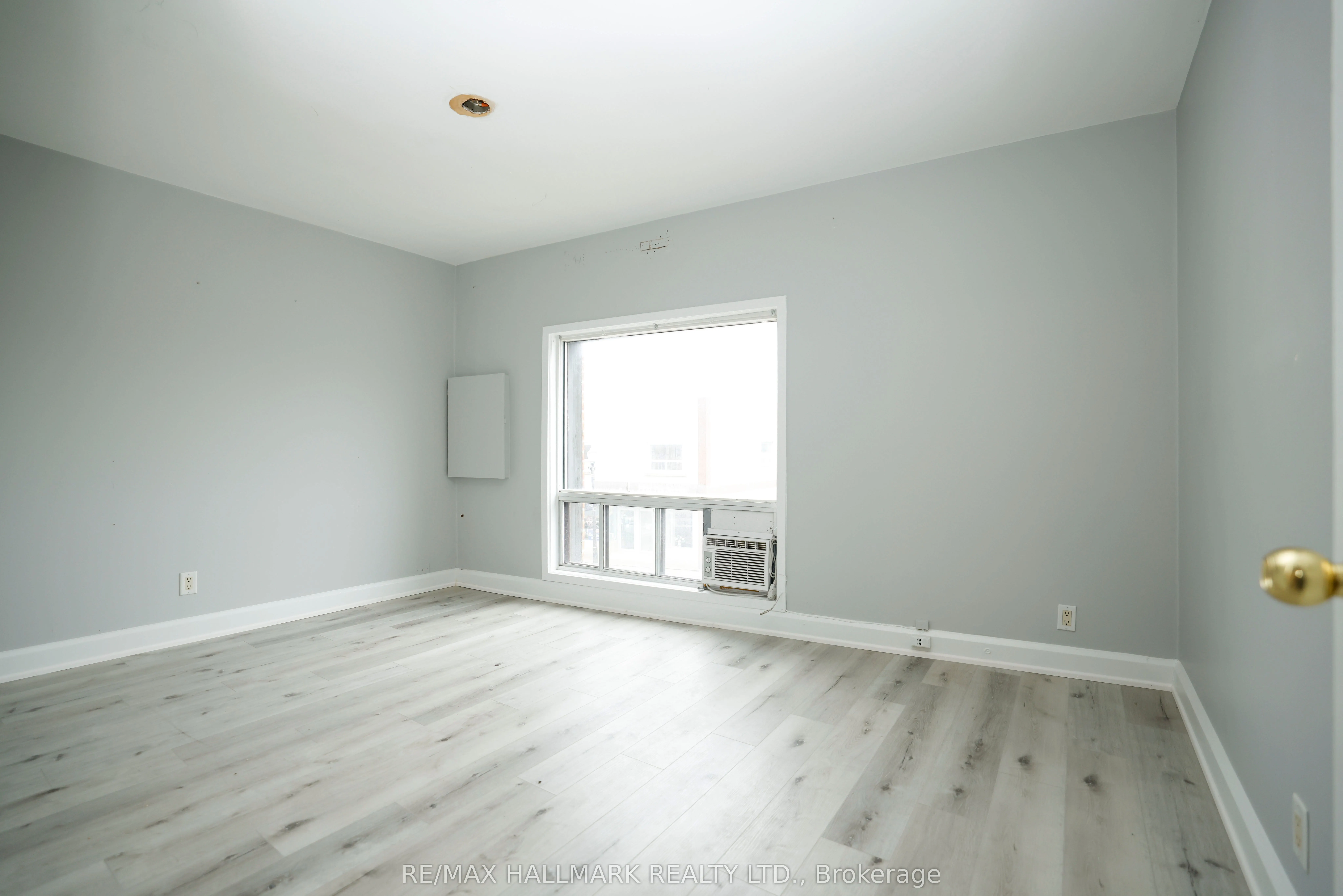 37 Holland Street, #1