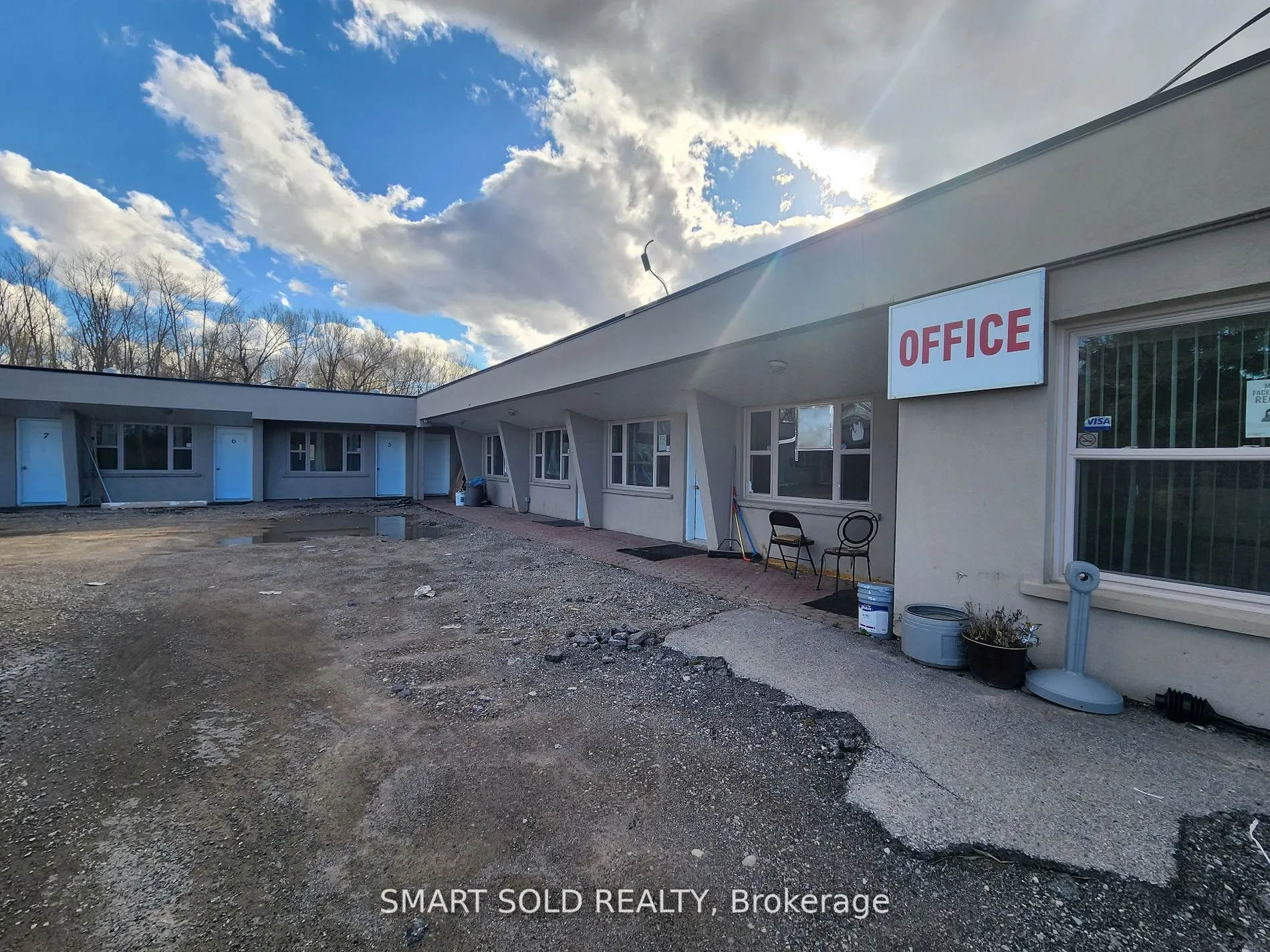 20590 Hwy 11