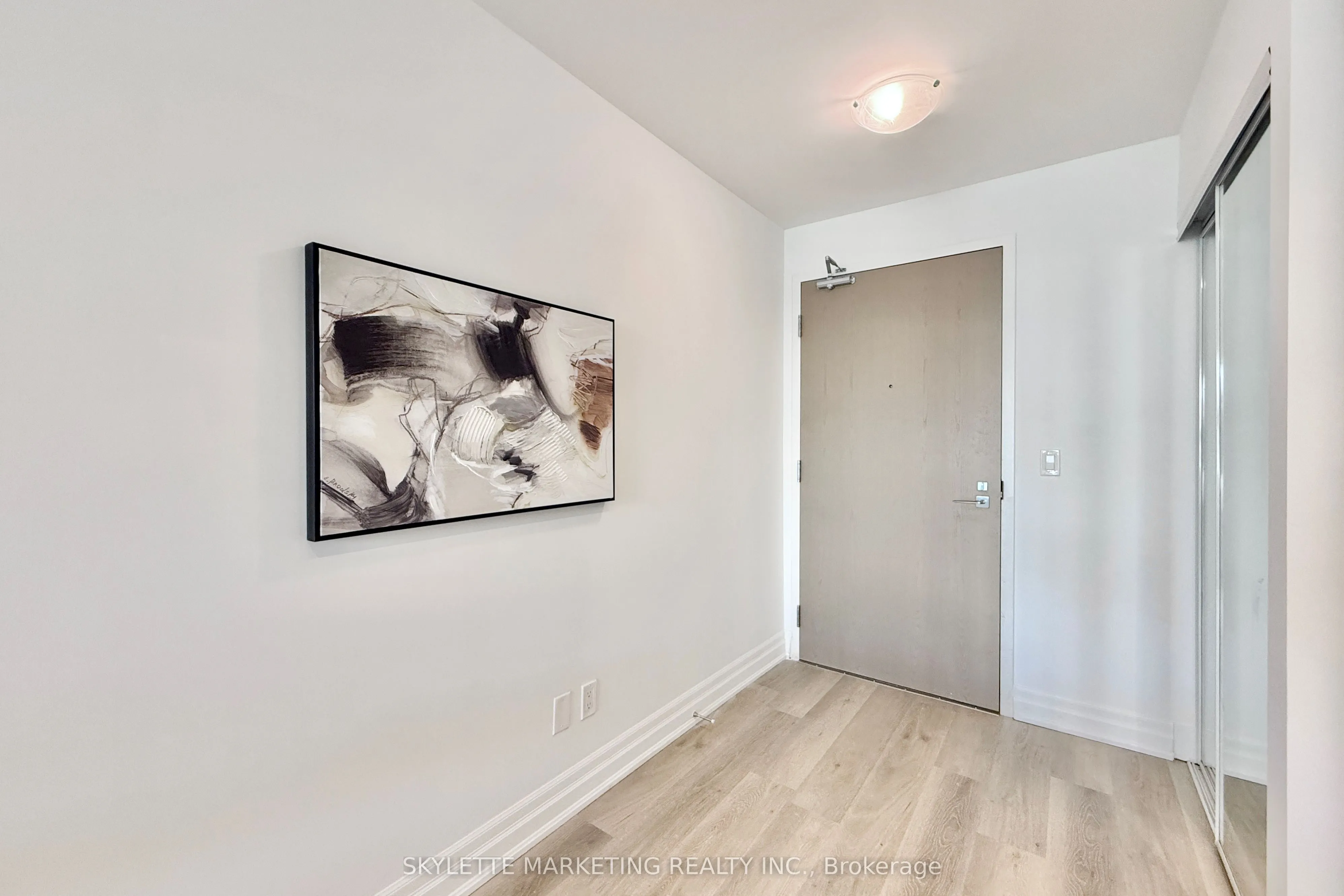 8 Rouge Valley Drive W, #718