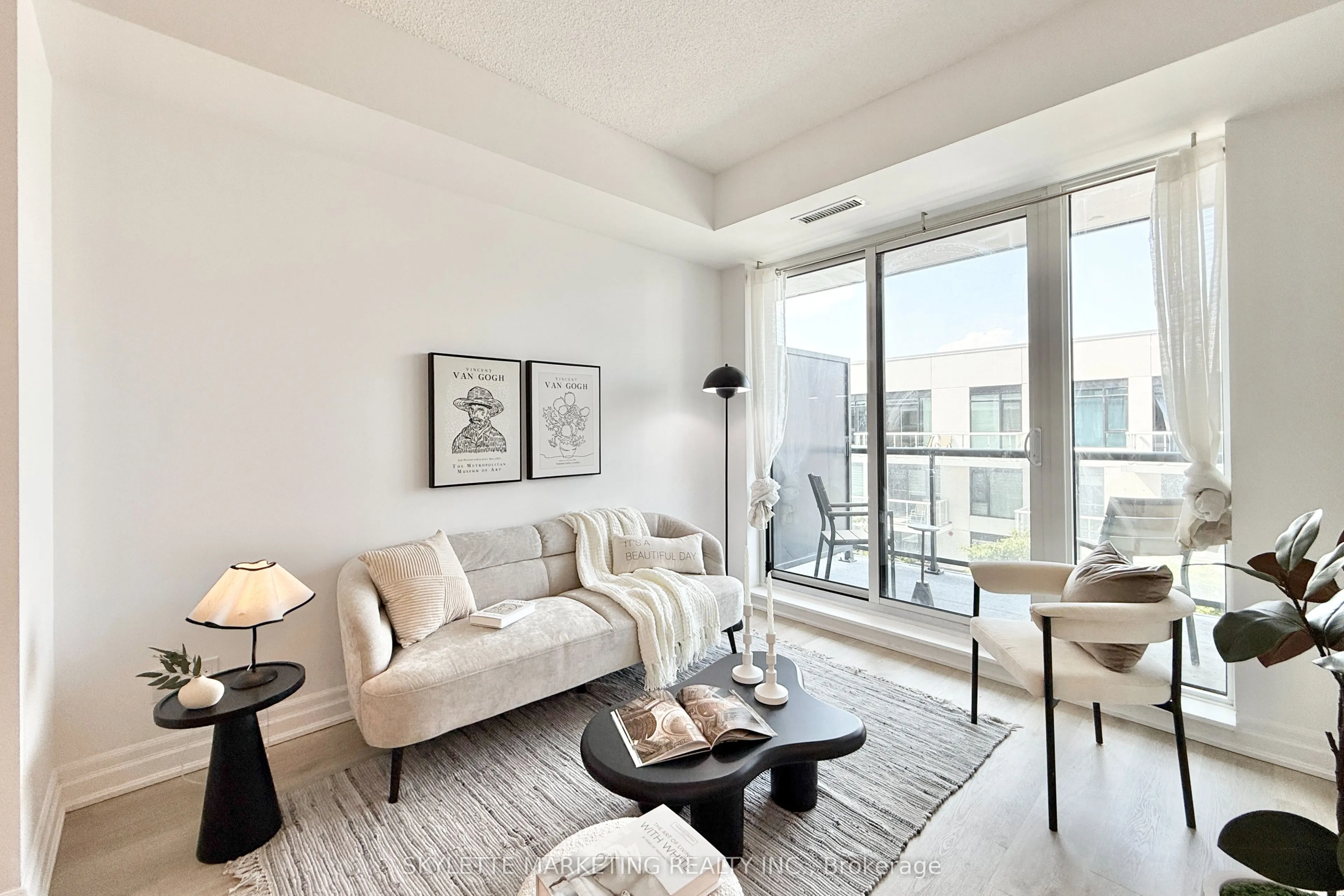 8 Rouge Valley Drive W, #718