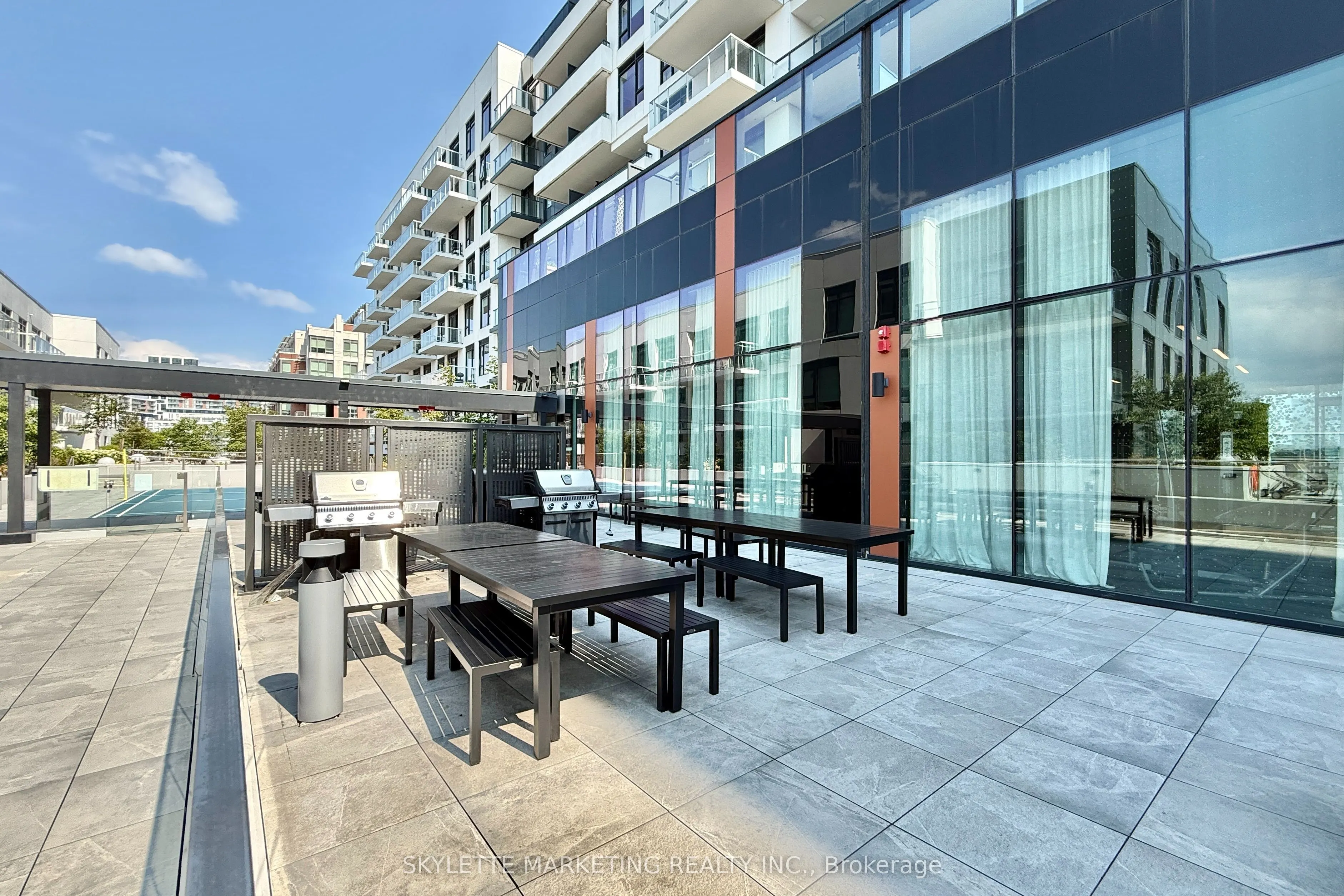 8 Rouge Valley Drive W, #718