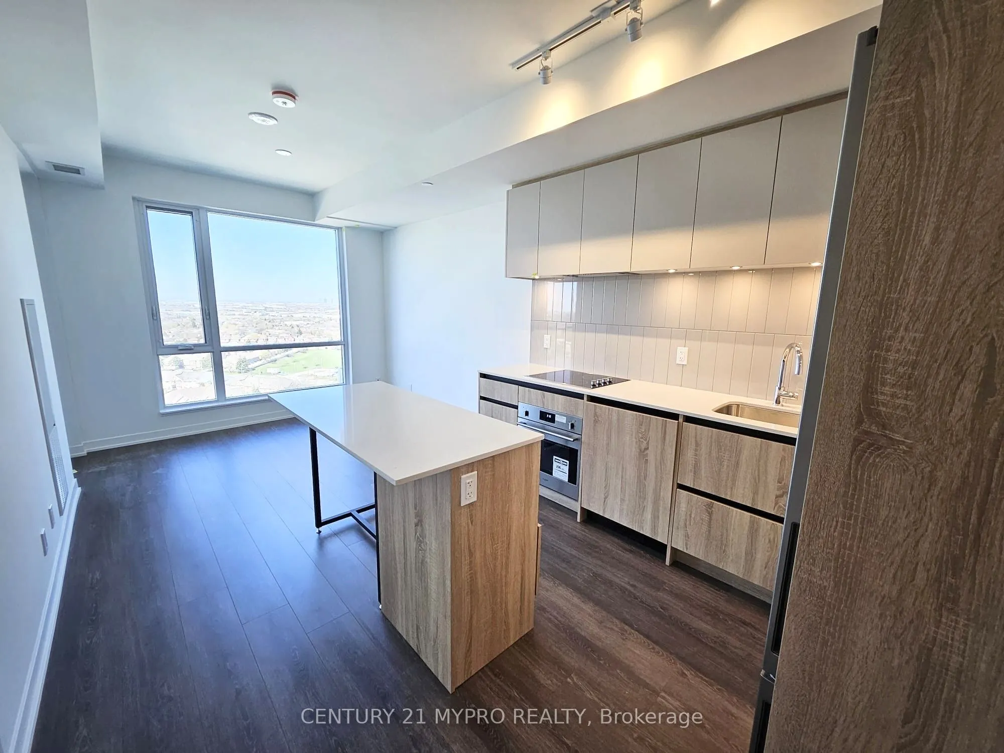 7950 Bathurst Street, #1913