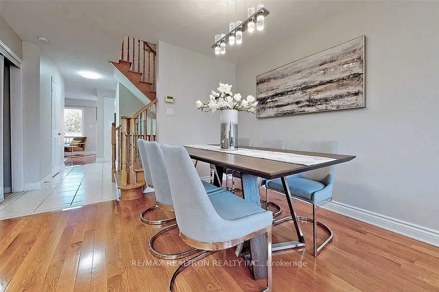 11 Selkirk Drive