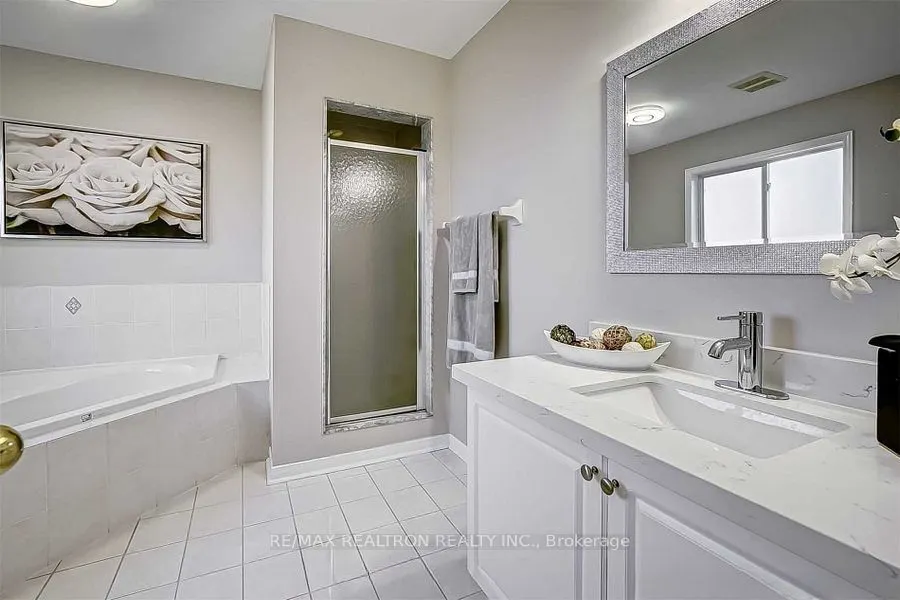 11 Selkirk Drive